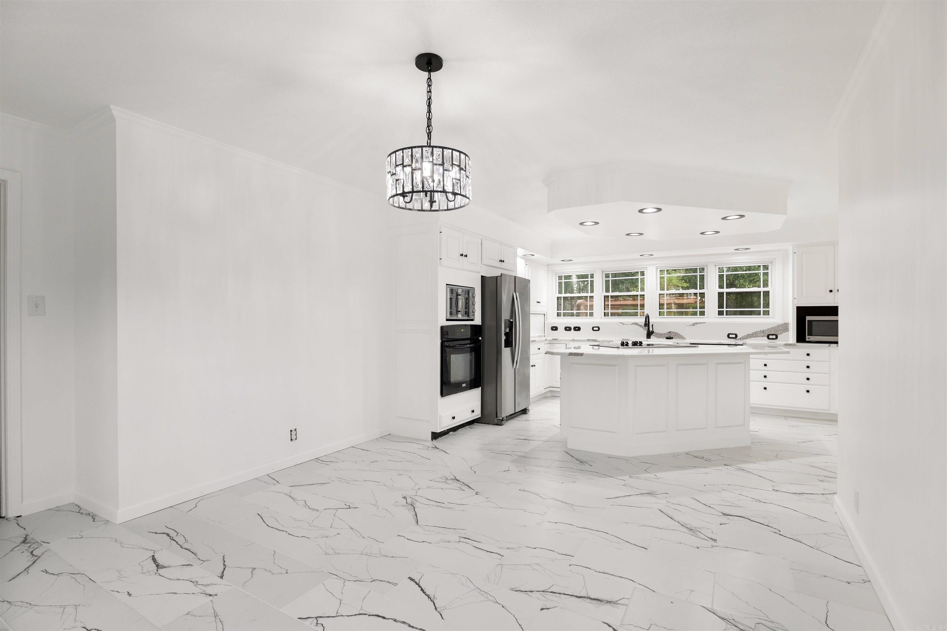 2305 Paula Dr Jonesboro, AR 72404