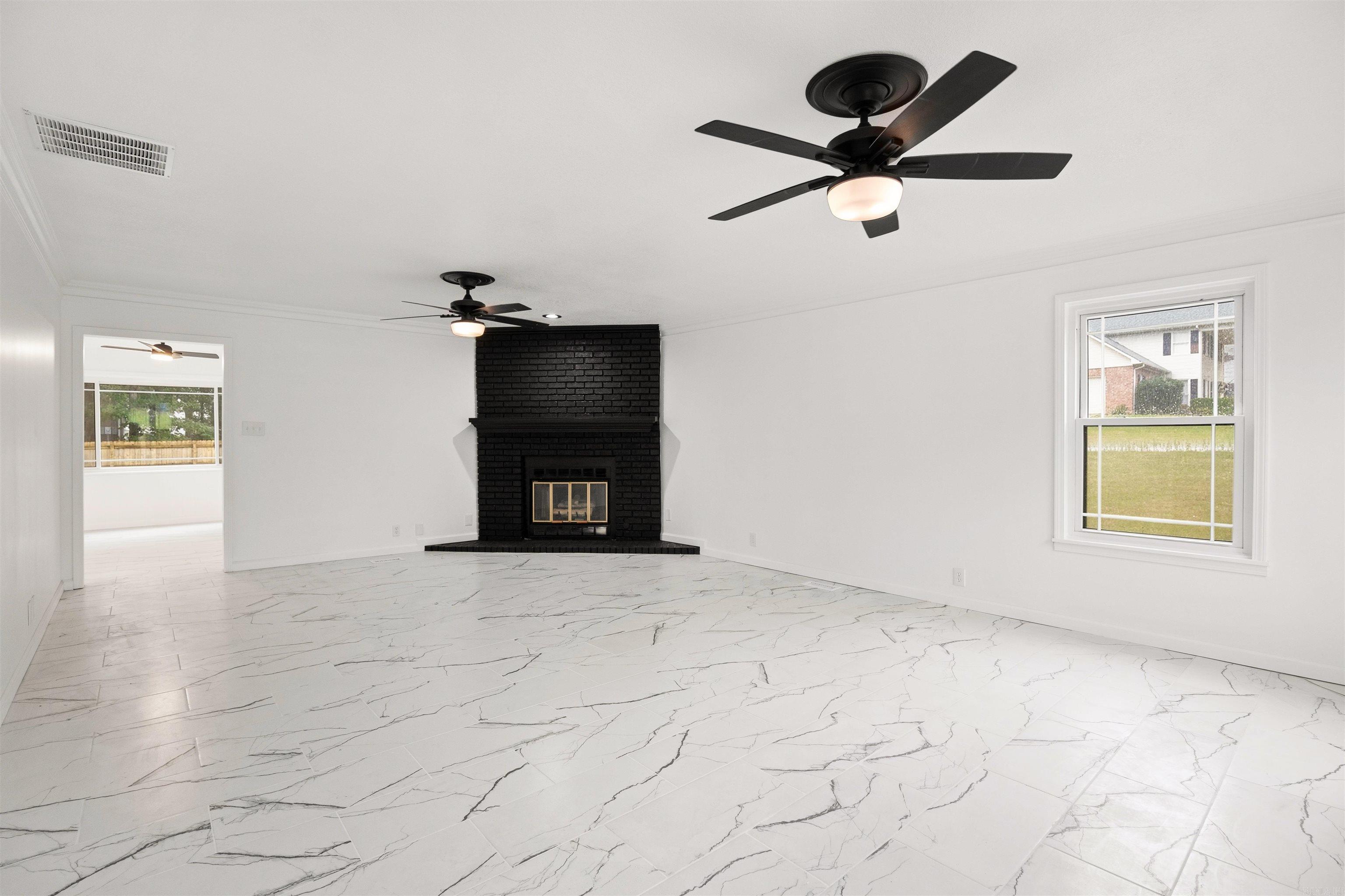 2305 Paula Dr Jonesboro, AR 72404