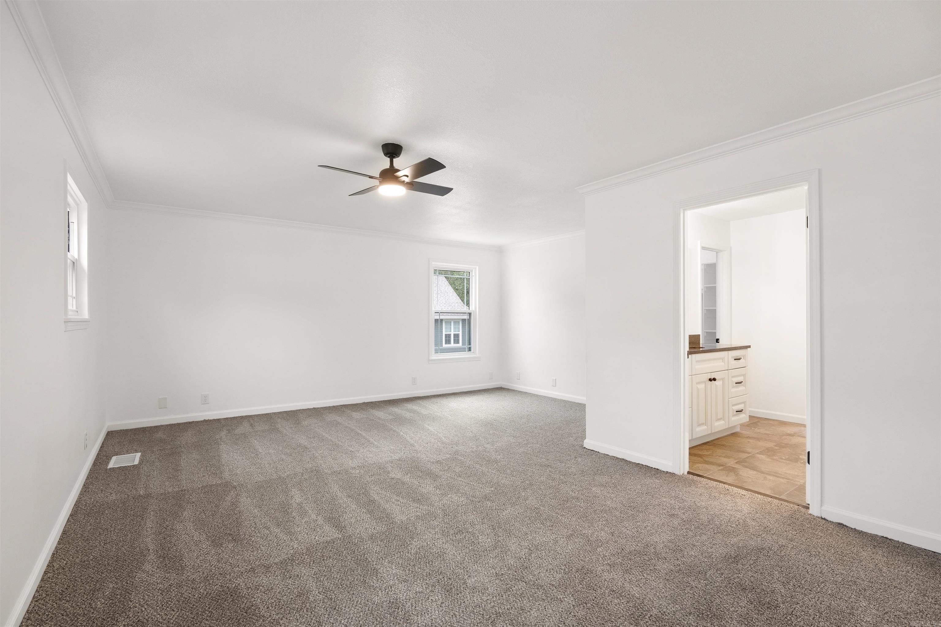 2305 Paula Dr Jonesboro, AR 72404