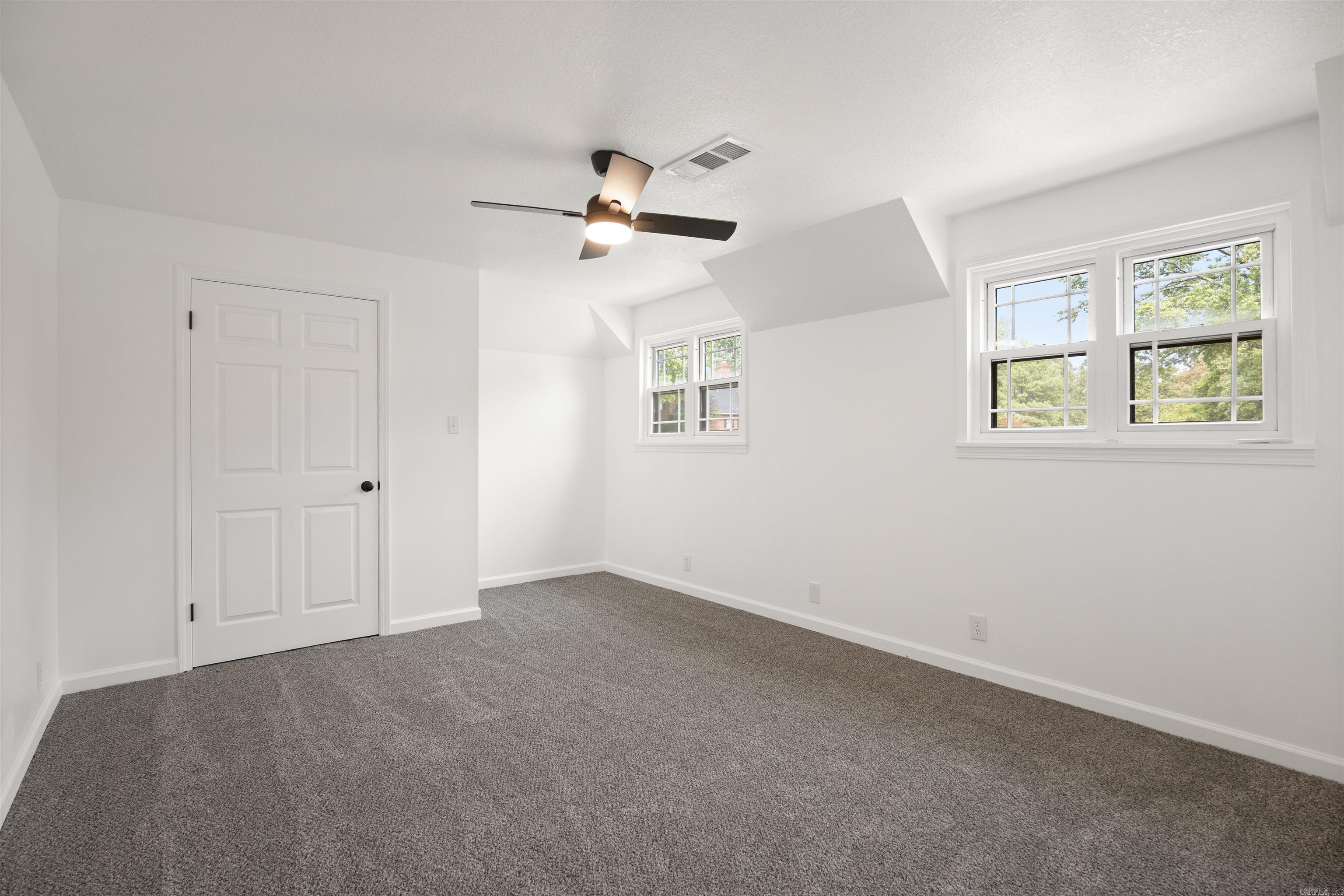 2305 Paula Dr Jonesboro, AR 72404