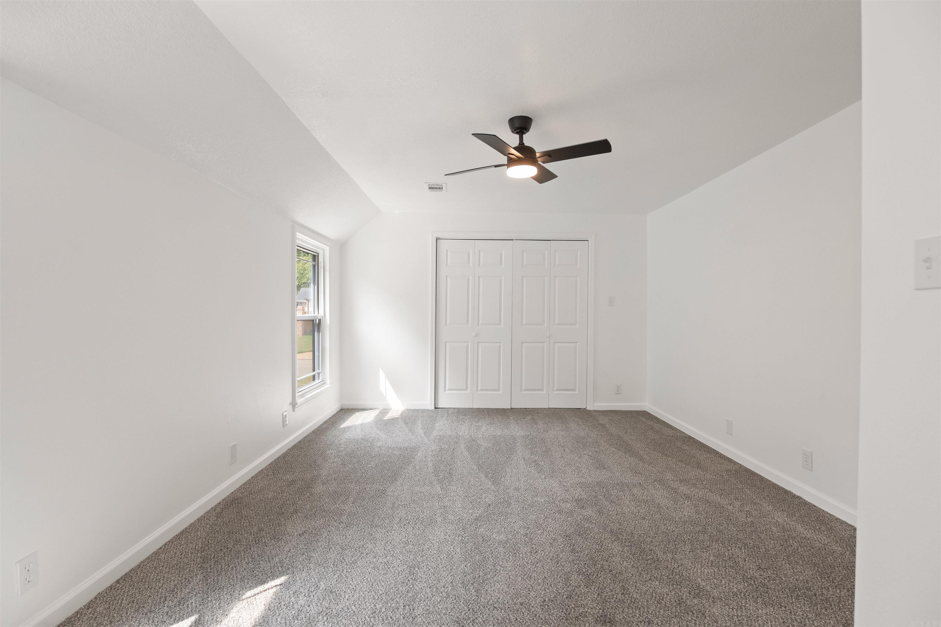 2305 Paula Dr Jonesboro, AR 72404