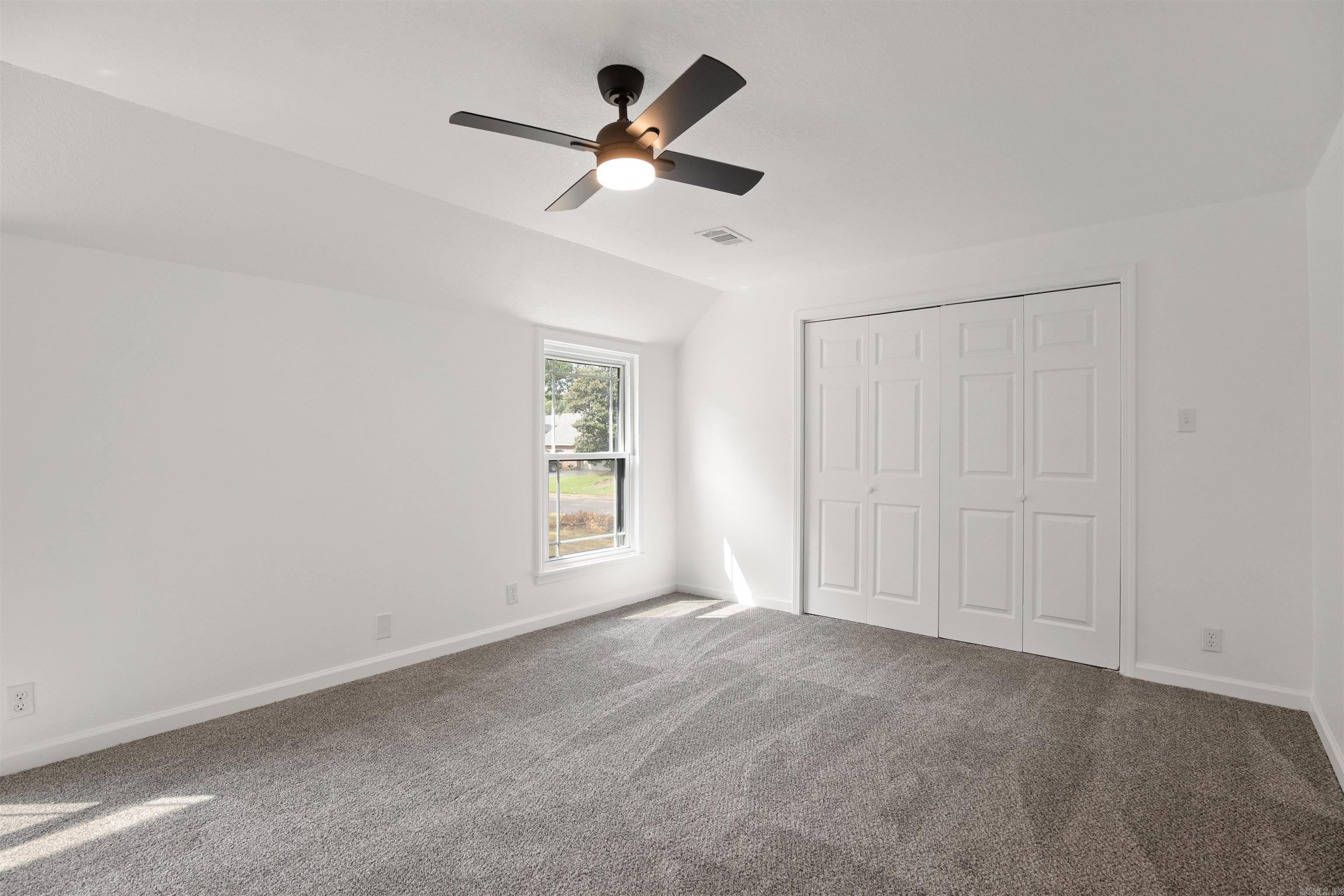 2305 Paula Dr Jonesboro, AR 72404