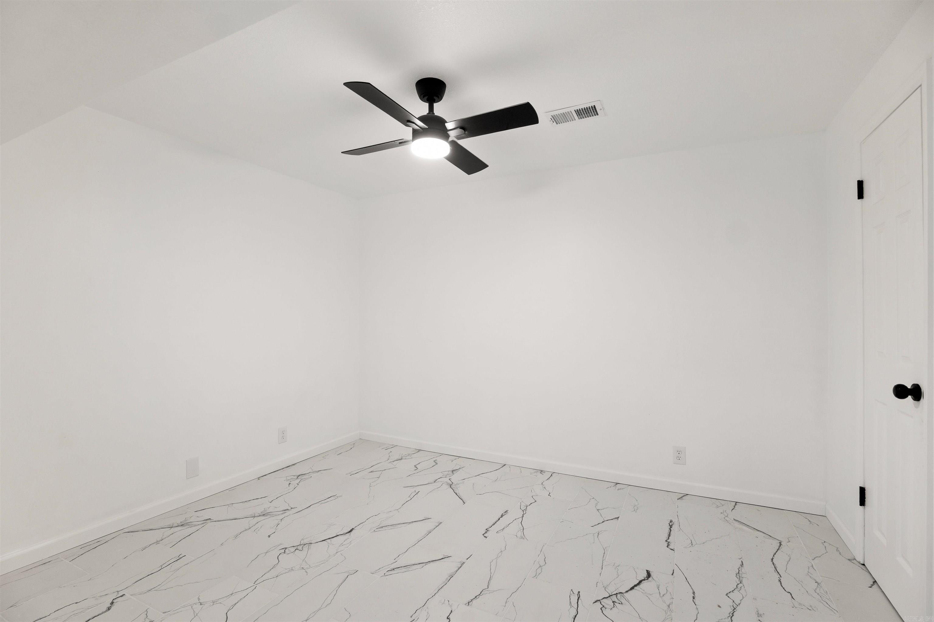 2305 Paula Dr Jonesboro, AR 72404