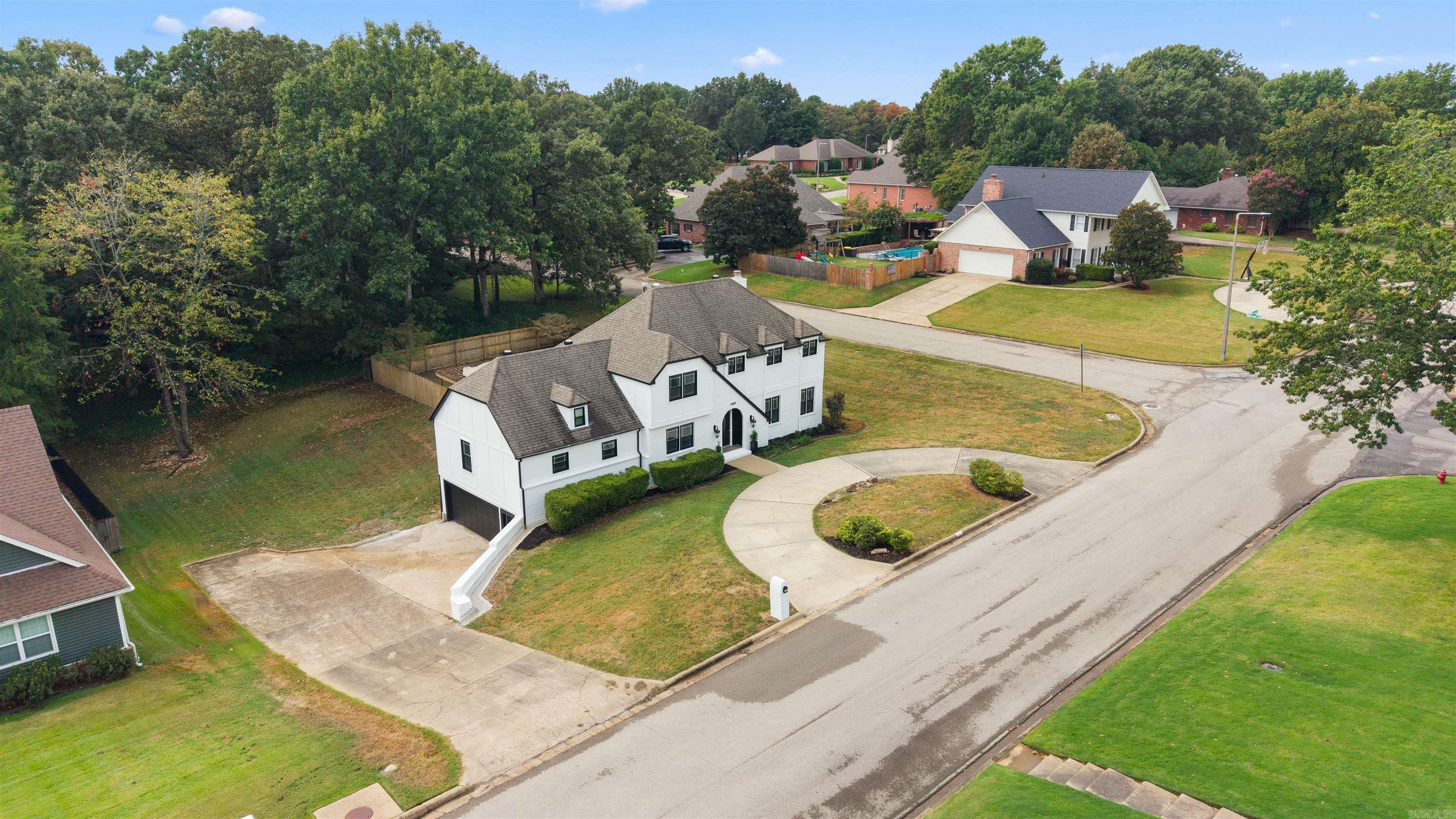 2305 Paula Dr Jonesboro, AR 72404