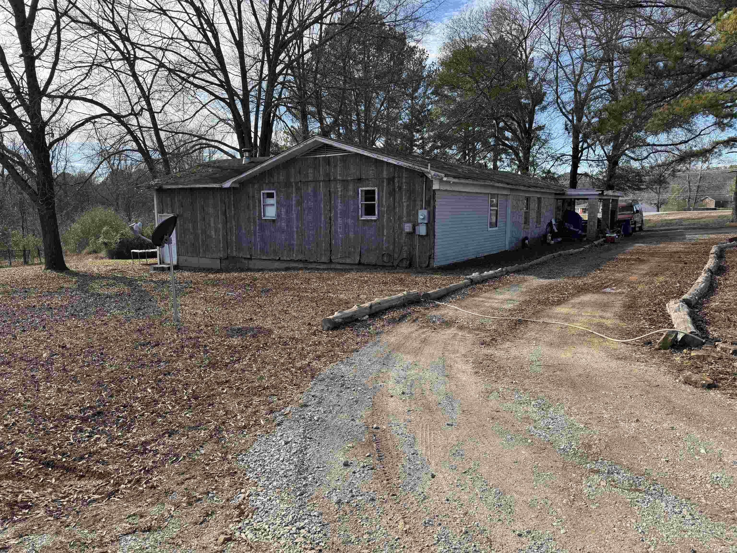 4 Spring Valley Road