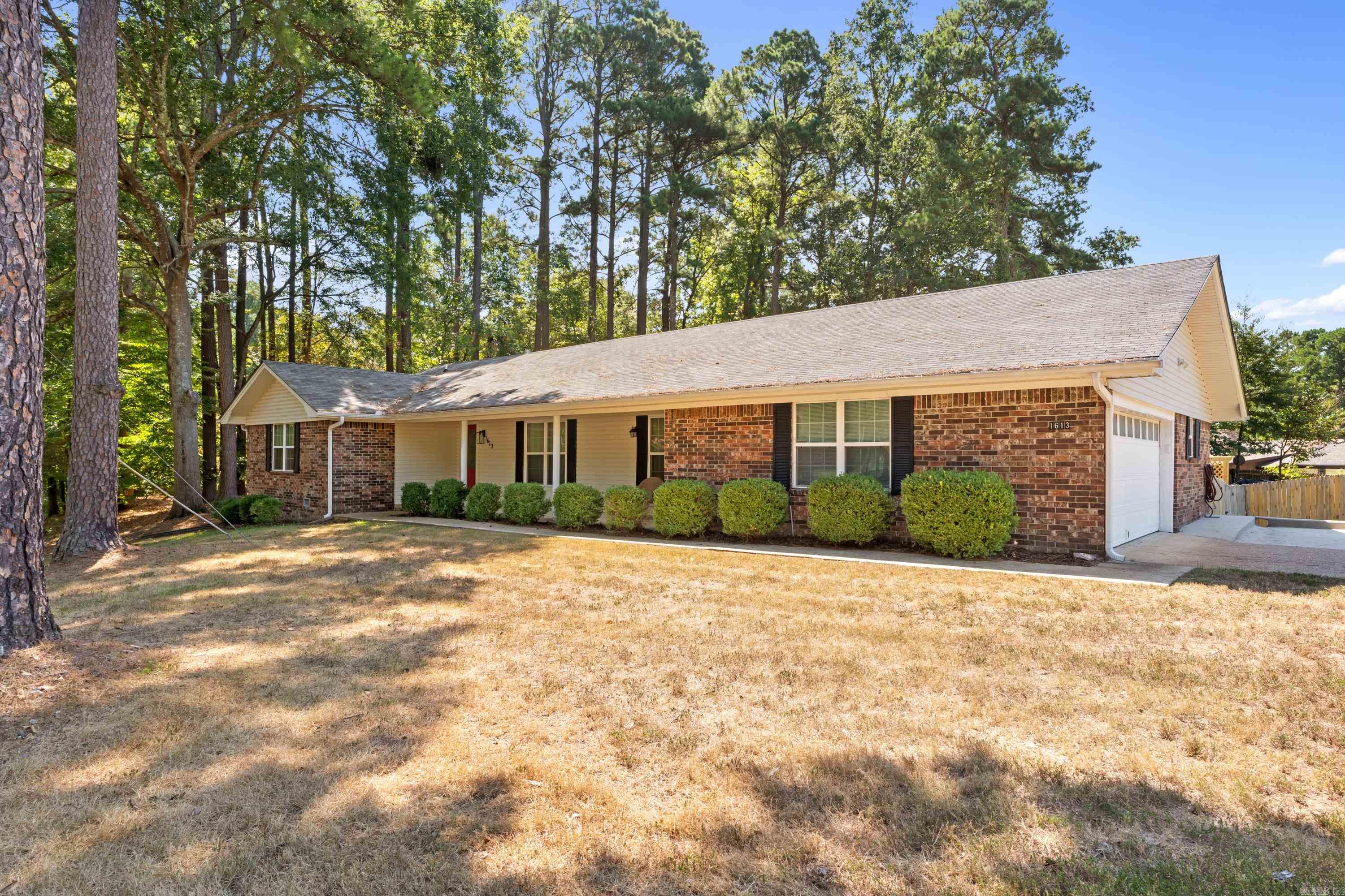 1613  Millcreek  Arkadelphia, AR