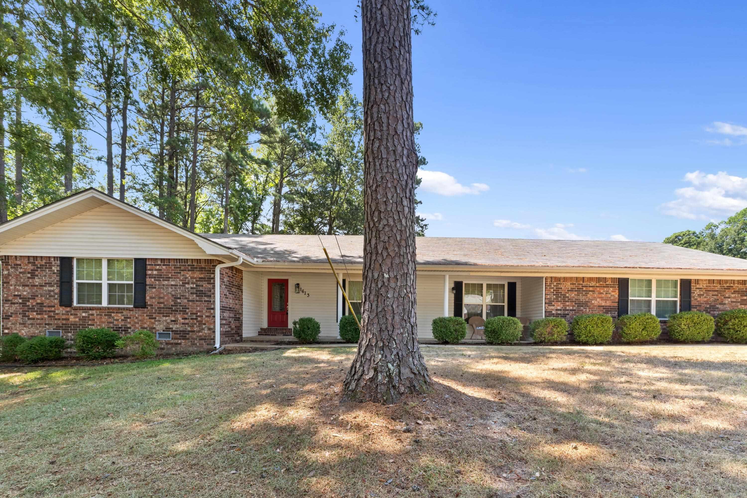 1613 Millcreek  Arkadelphia, AR