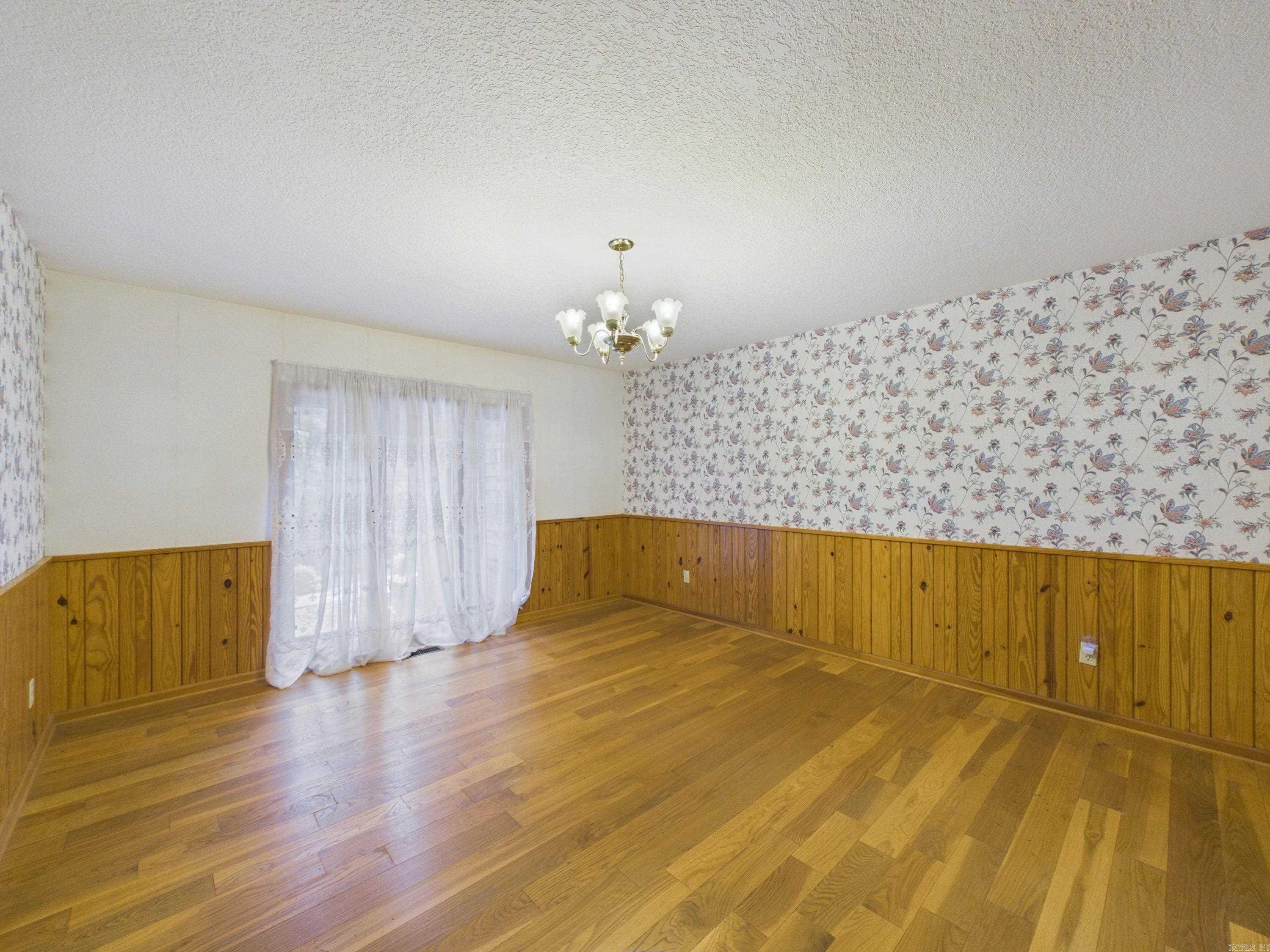 784 HWY 115 Cave City, AR 72521