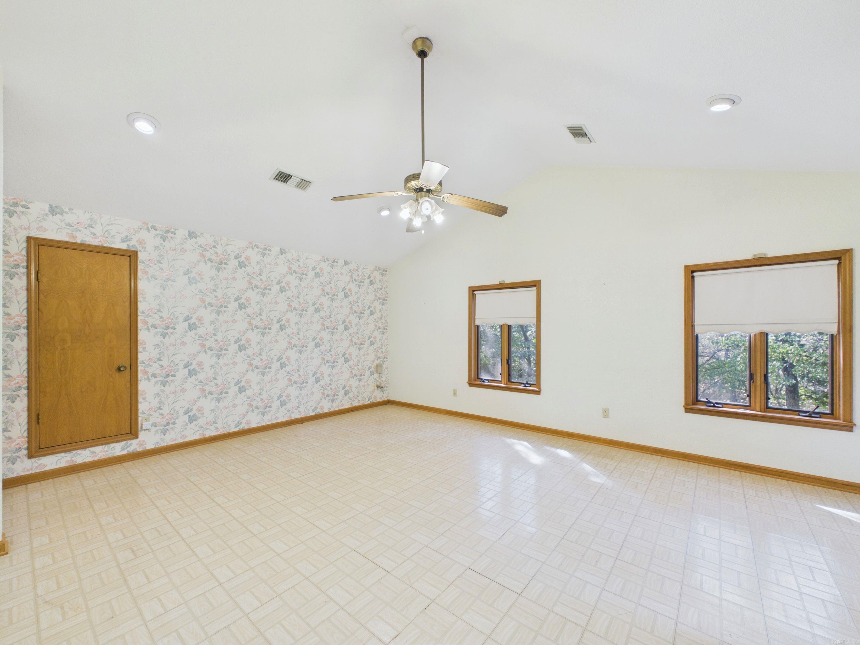 784 HWY 115 Cave City, AR 72521