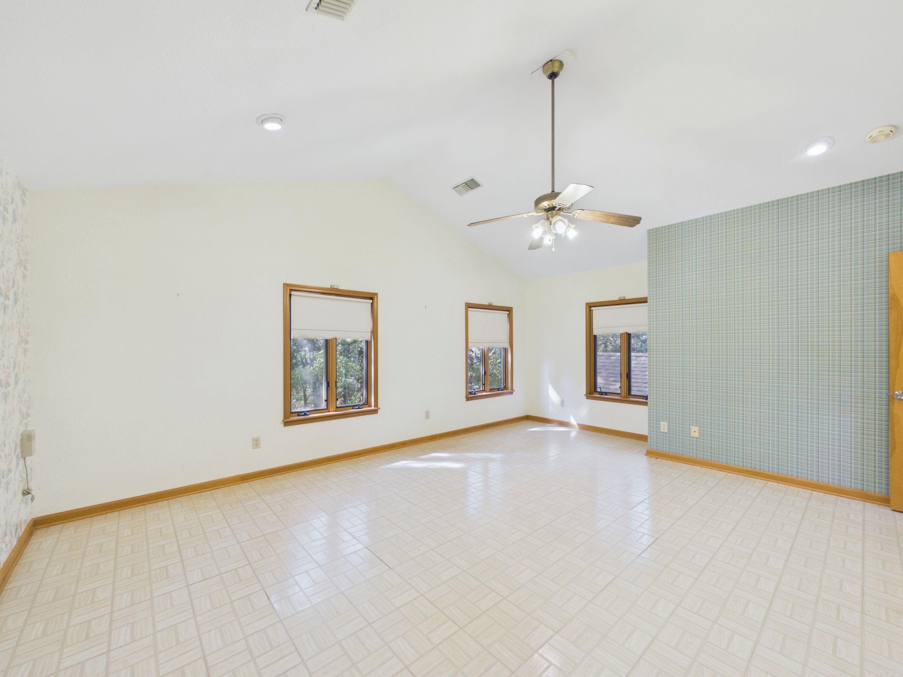 784 HWY 115 Cave City, AR 72521