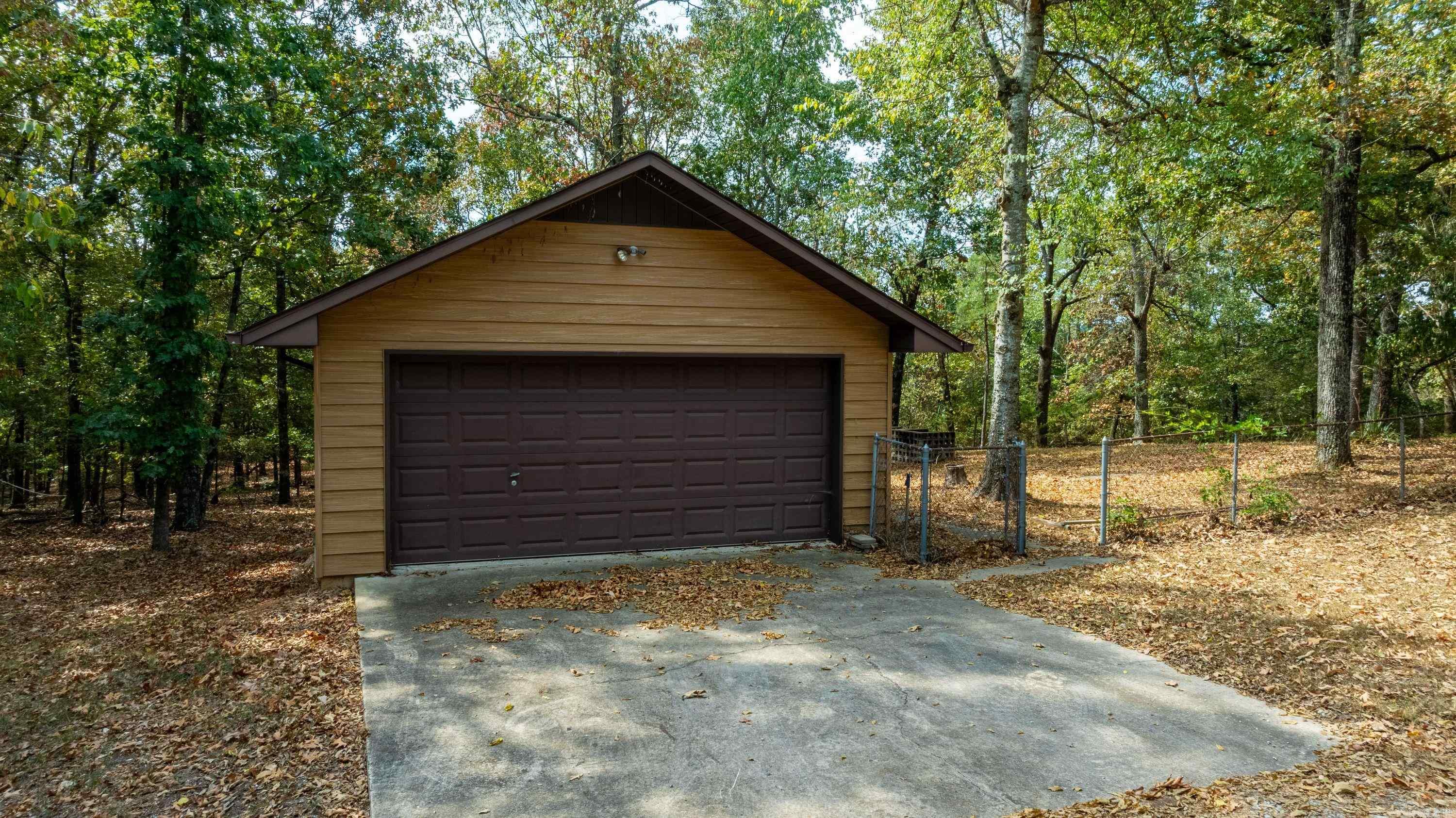 784 HWY 115 Cave City, AR 72521