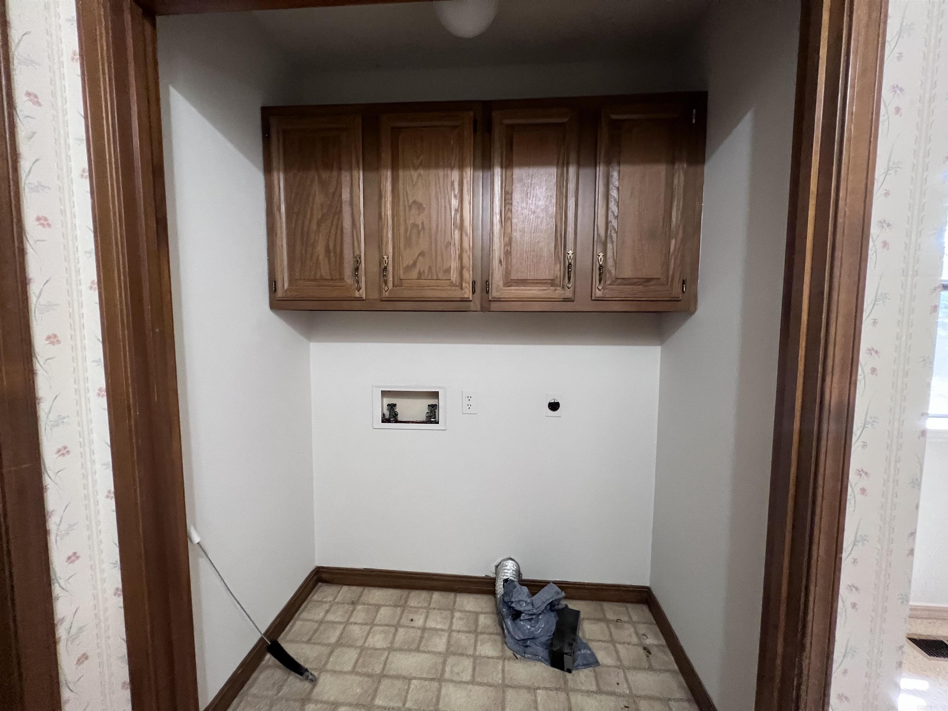 407 N Joplin  Russellville, AR