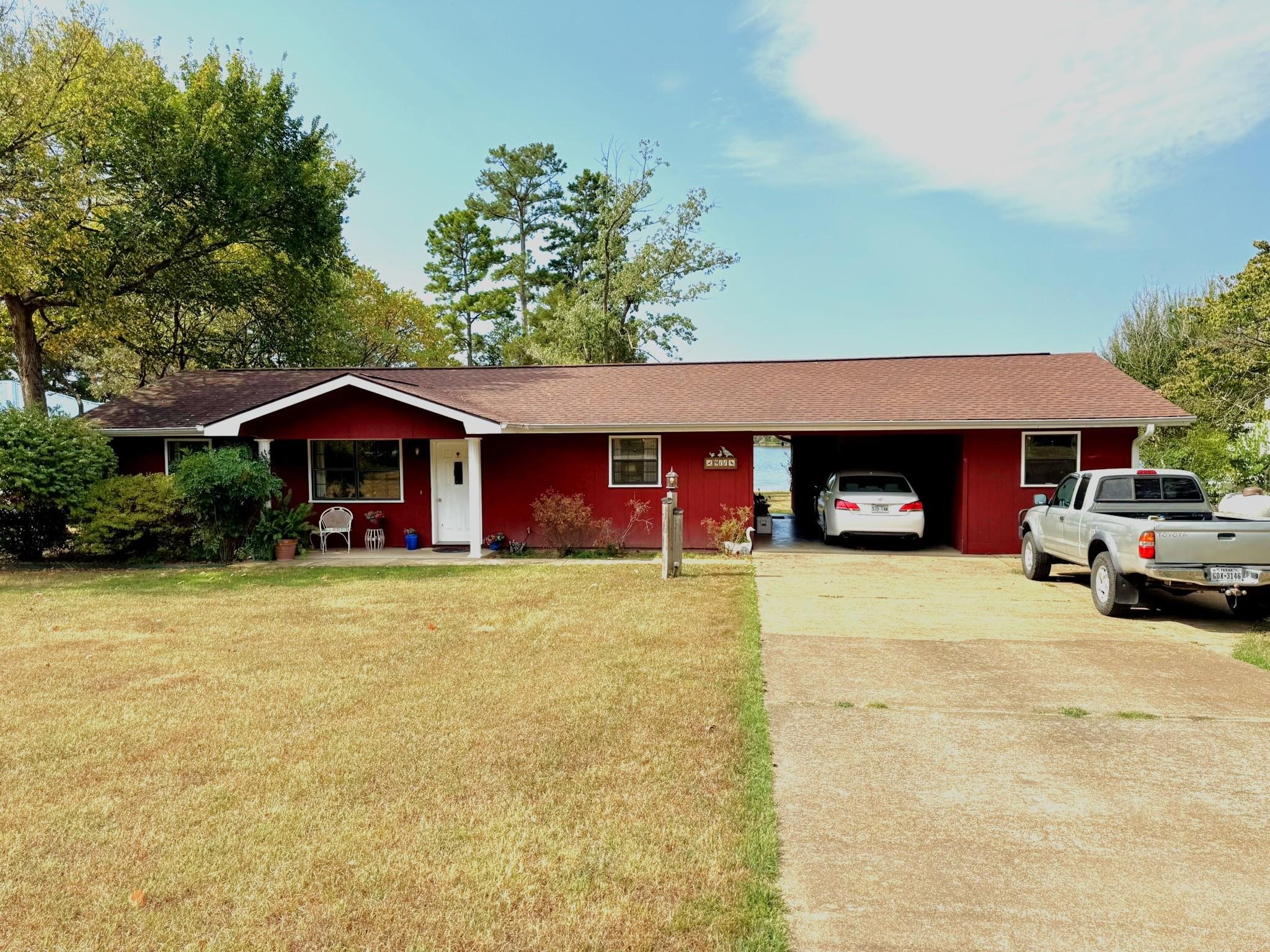 911 S Edgewater Dr. Horseshoe Bend, AR 72512
