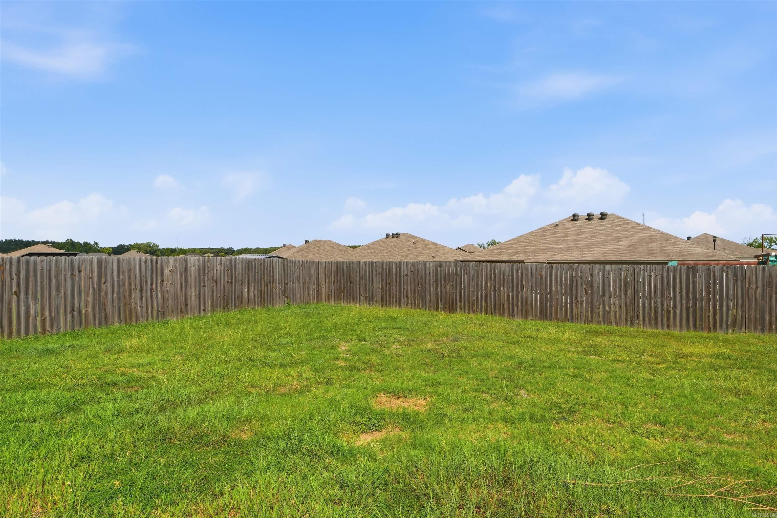 6648 White Oak  North Little Rock, AR