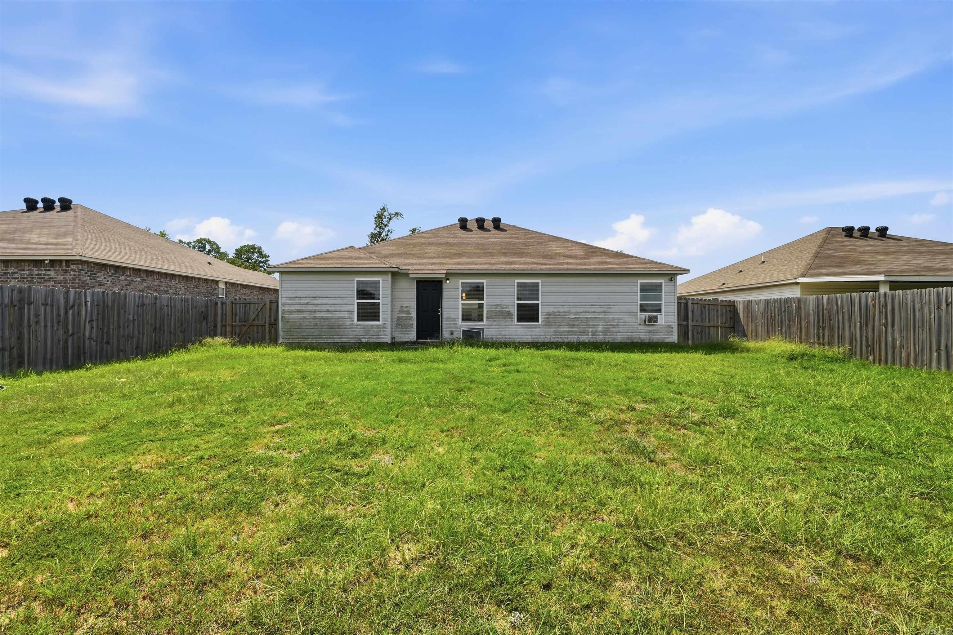 6648 White Oak  North Little Rock, AR
