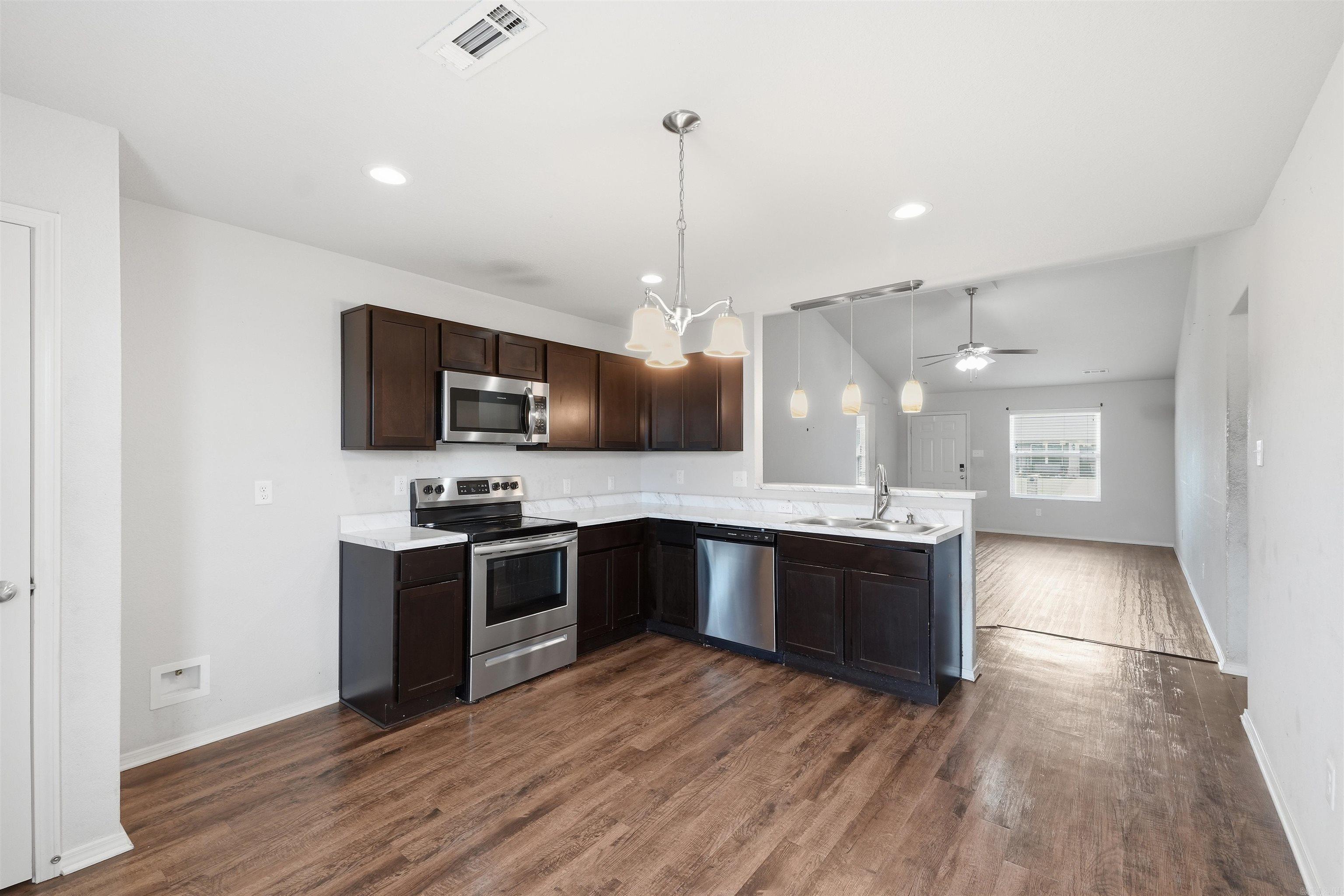 6648 White Oak  North Little Rock, AR