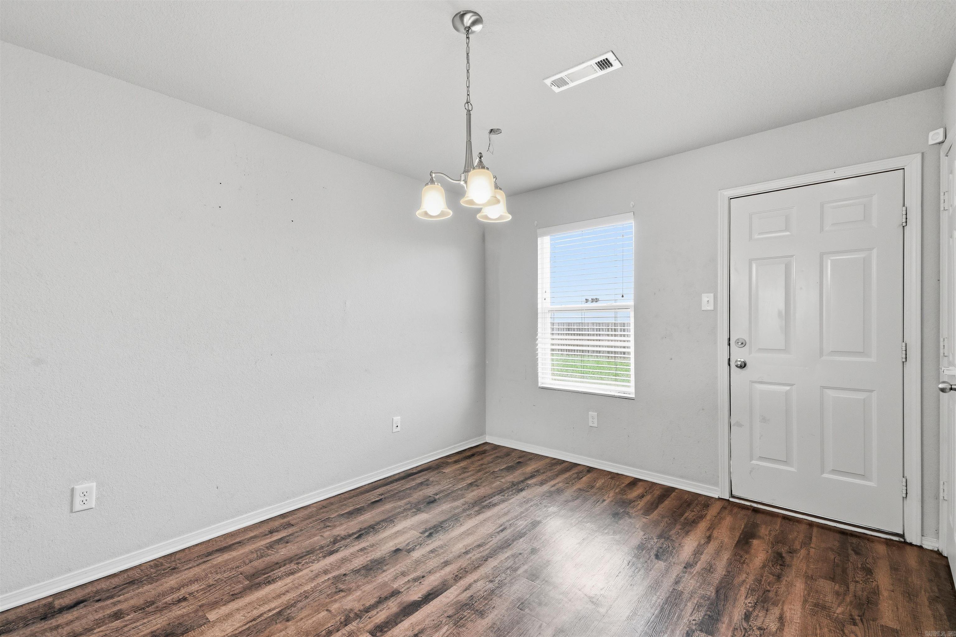 6648 White Oak  North Little Rock, AR
