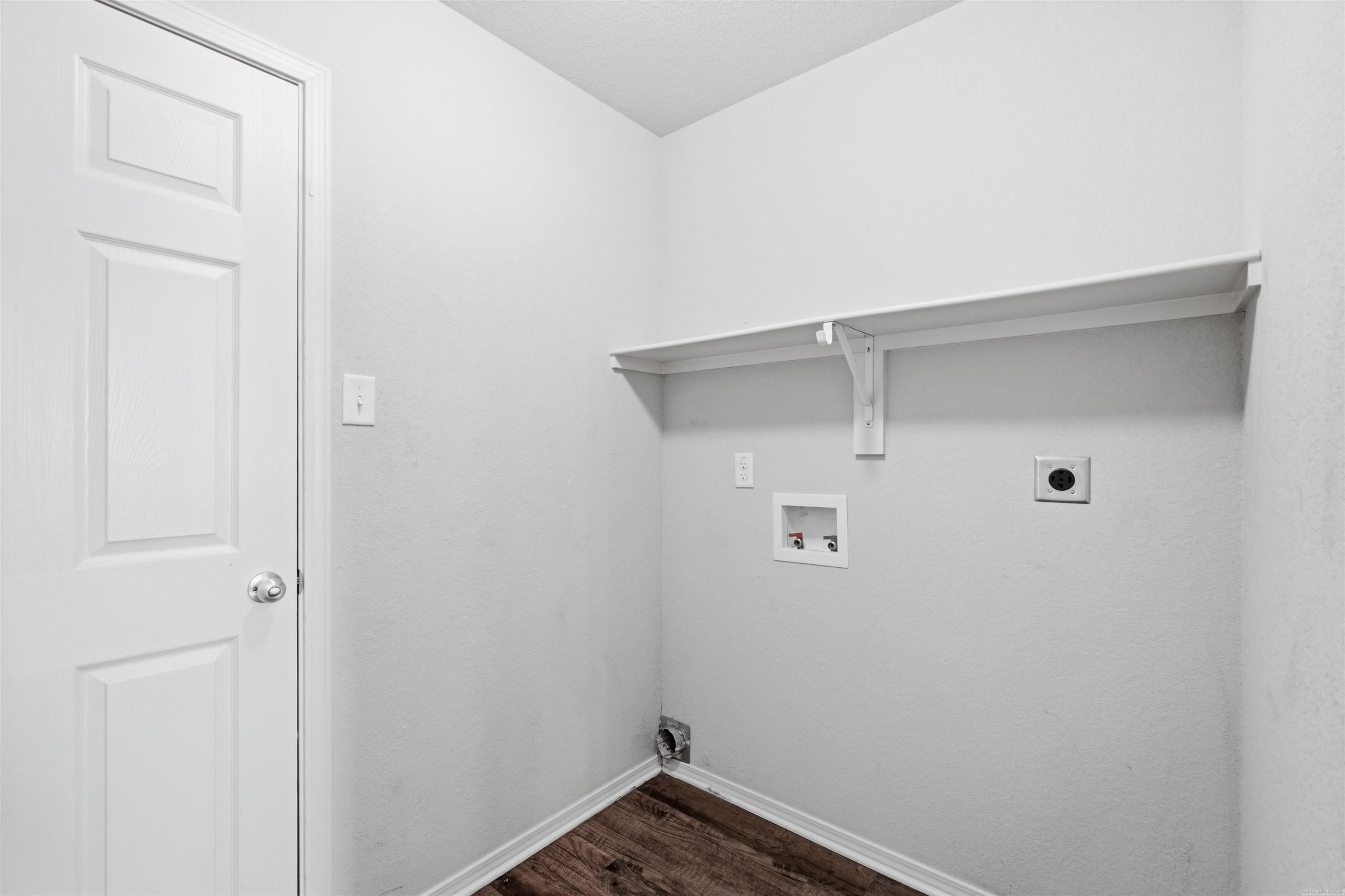 6648 White Oak  North Little Rock, AR