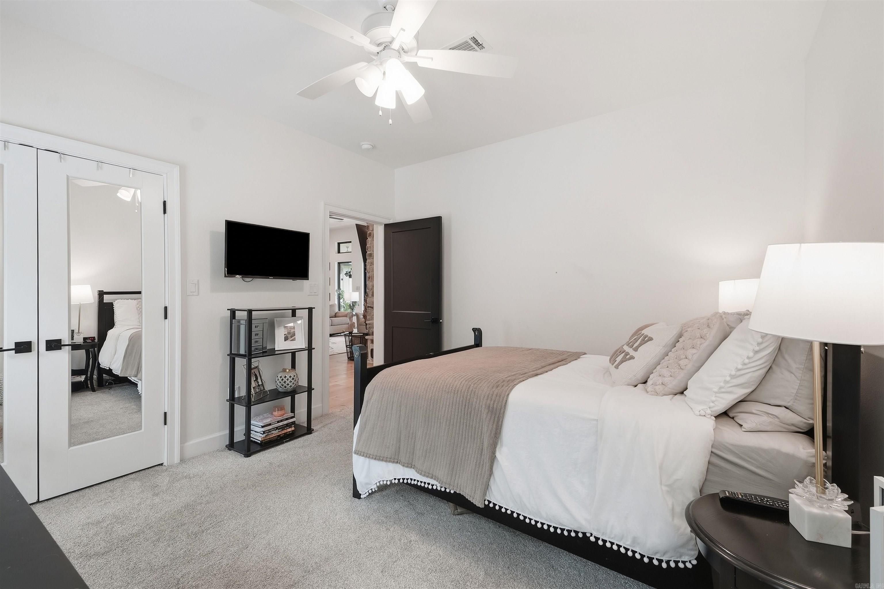 9059 Highway 16 West Clinton, AR 72031