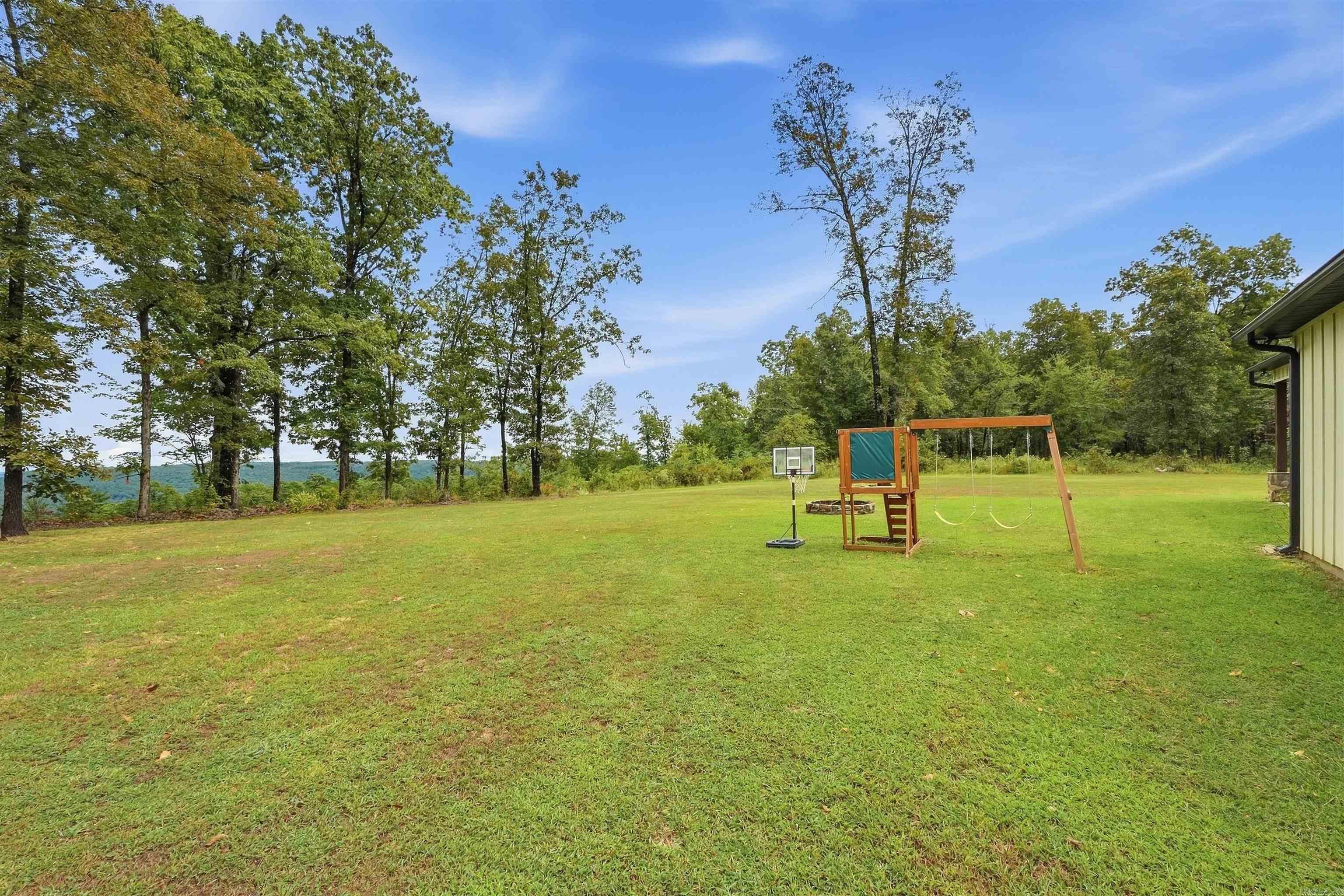 9059 Highway 16 West Clinton, AR 72031
