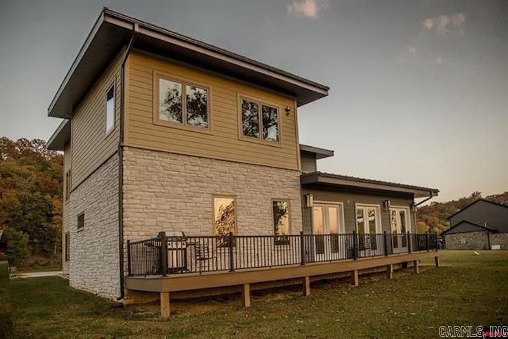 5 Sowbug Circle Cotter, AR 72626