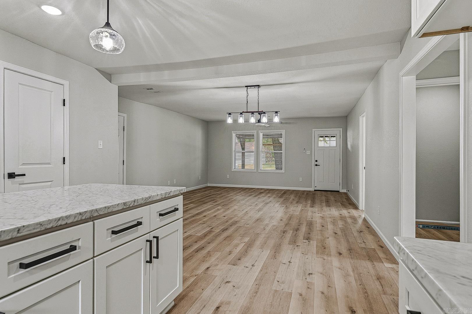 207 S 14th Avenue  Paragould, AR