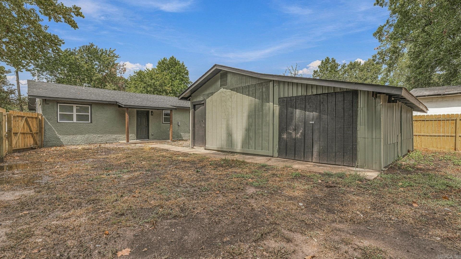 207 S 14th Avenue  Paragould, AR