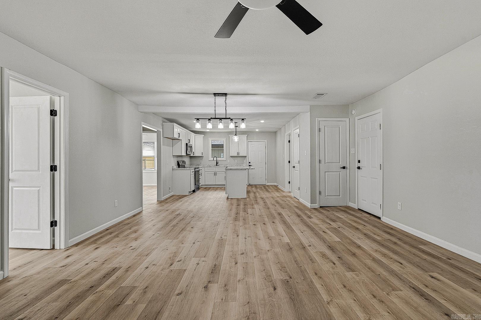 207 S 14th Avenue  Paragould, AR