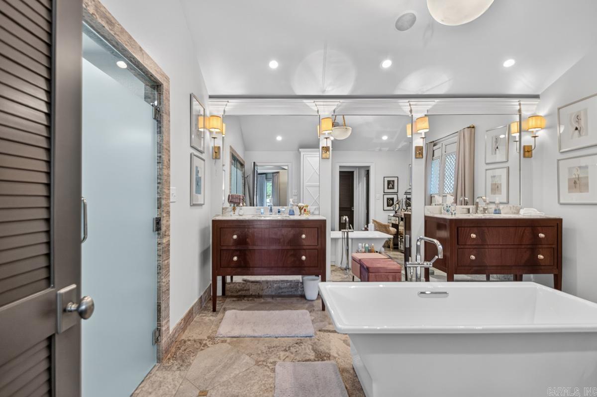 39 ST Johns Place Little Rock, AR 72207