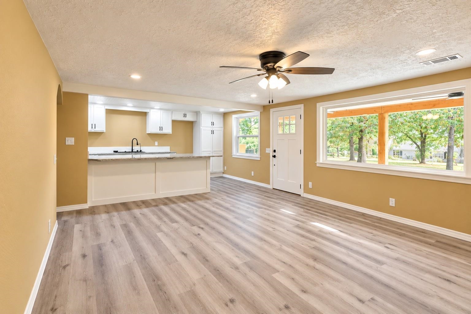 170 Hickory Street  Pineville, AR