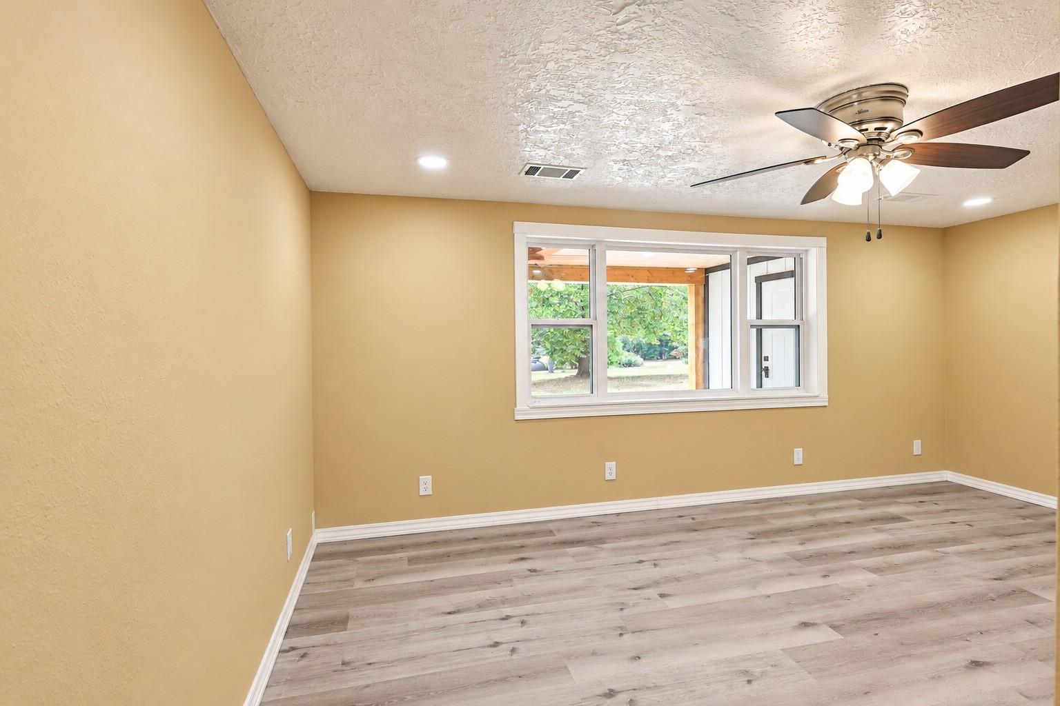 170 Hickory Street  Pineville, AR
