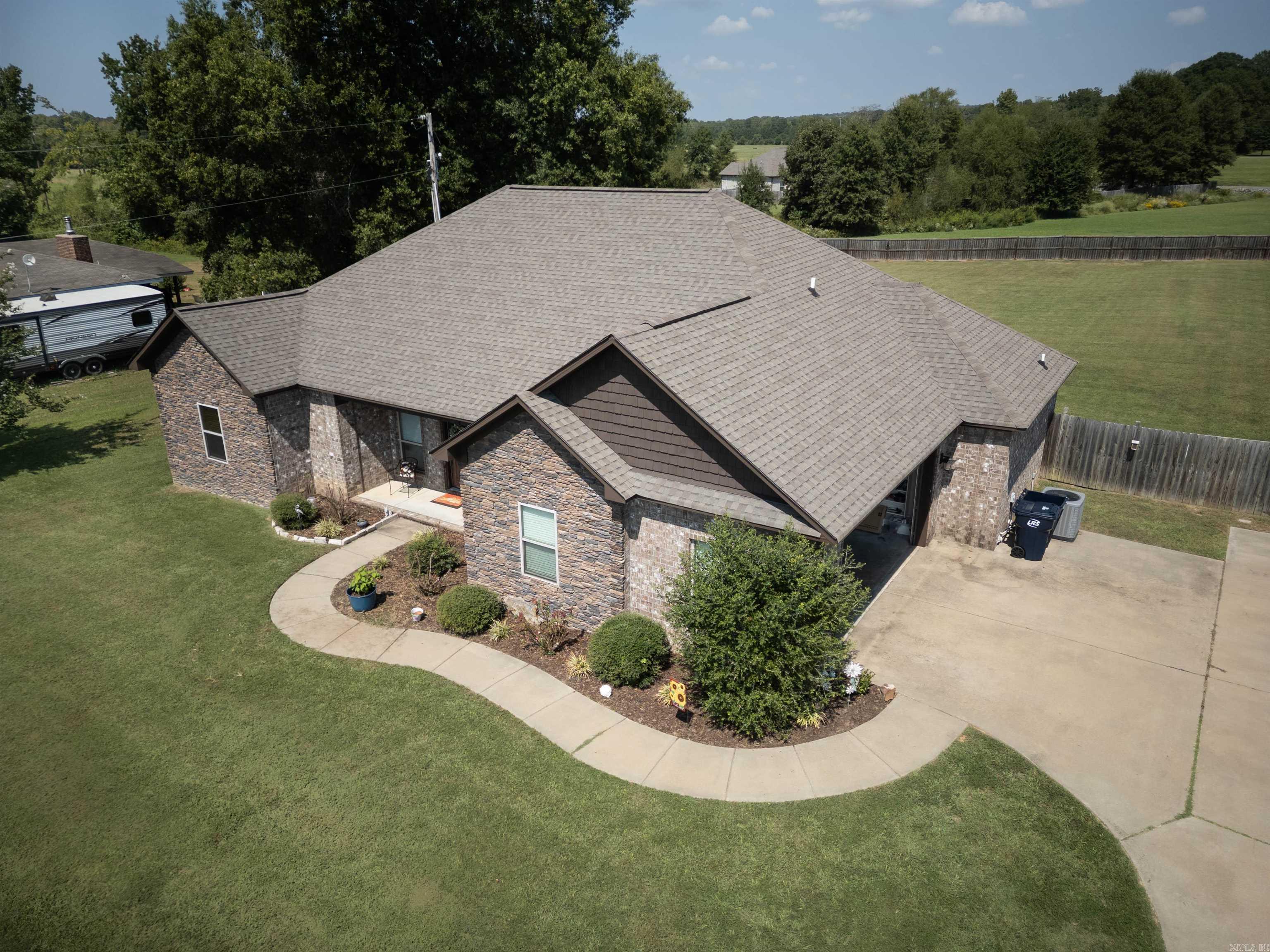 418 Hwy 225 W — photo 3