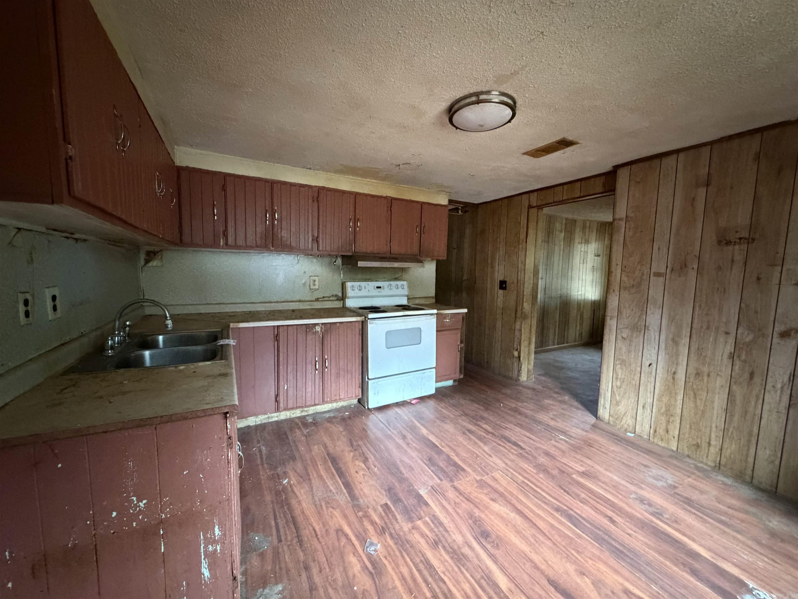 46 Lawrence Landing Road — photo 4