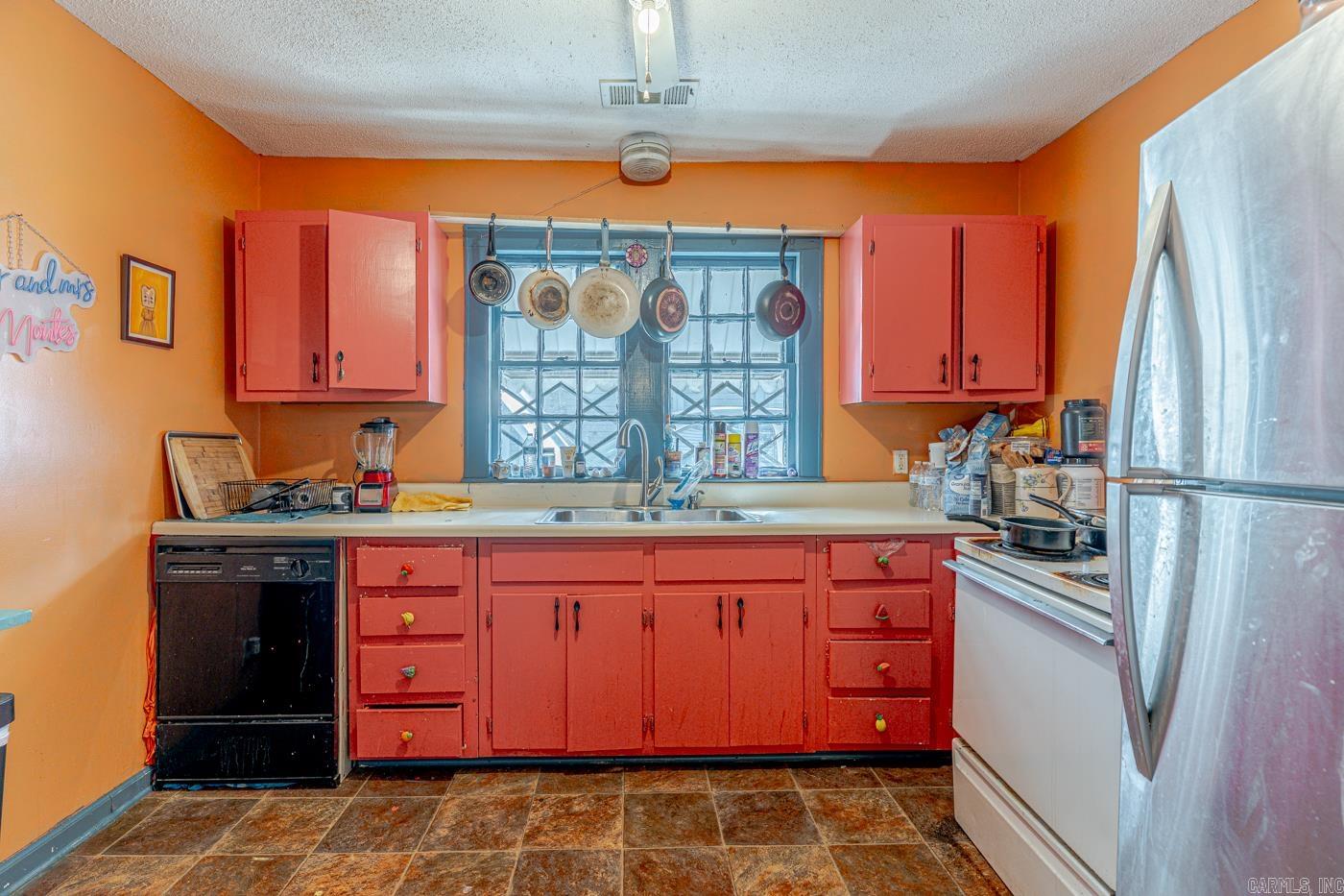 127 W Danner Avenue  West Memphis, AR