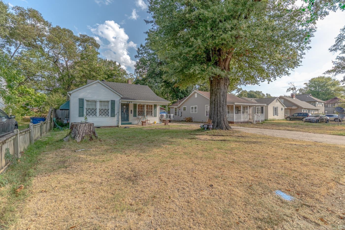 127 W Danner Avenue  West Memphis, AR