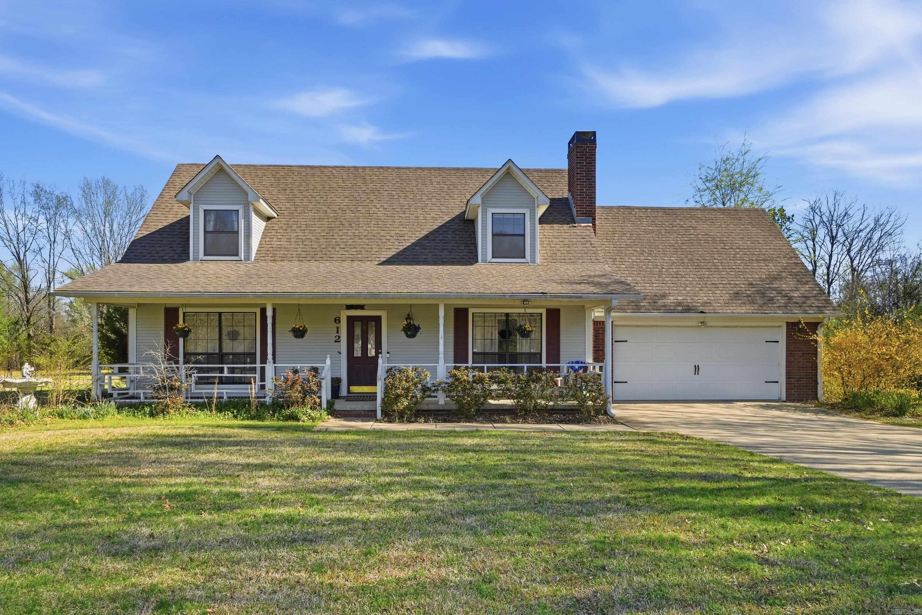 612 Dogwood Meadows Lane — exterior