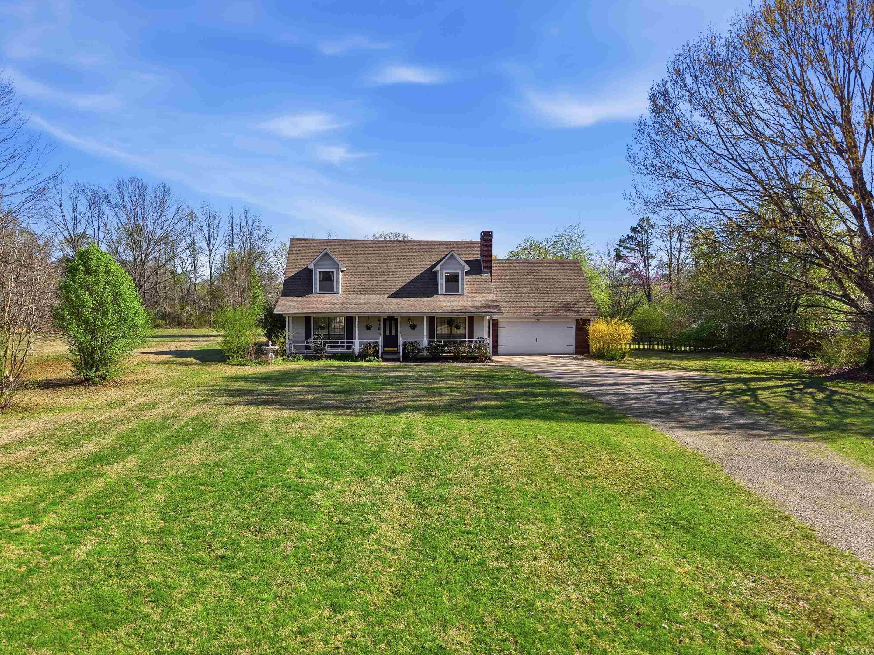 612 Dogwood Meadows Lane — photo 2