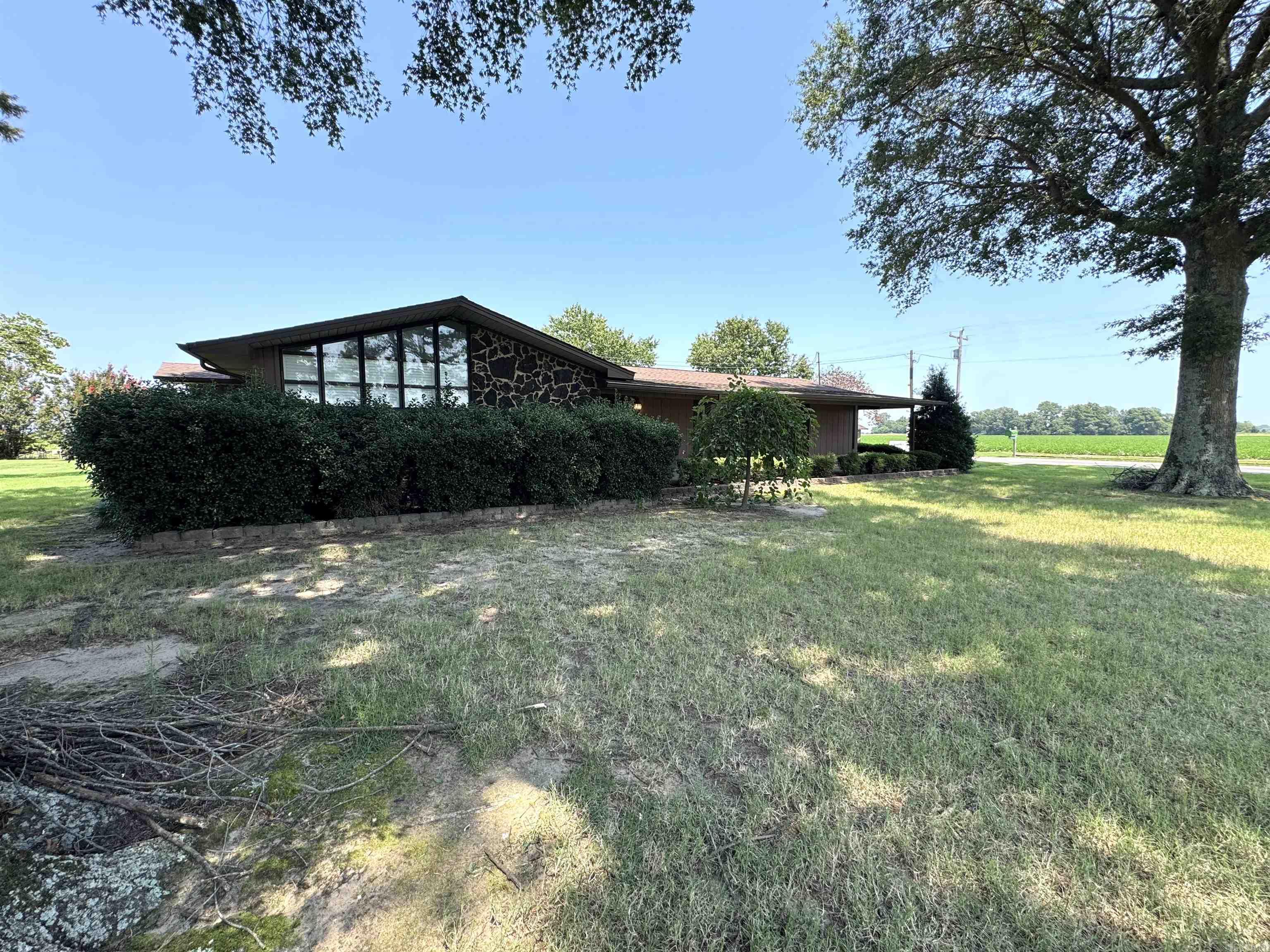 12695 Highway 90  Rector, AR