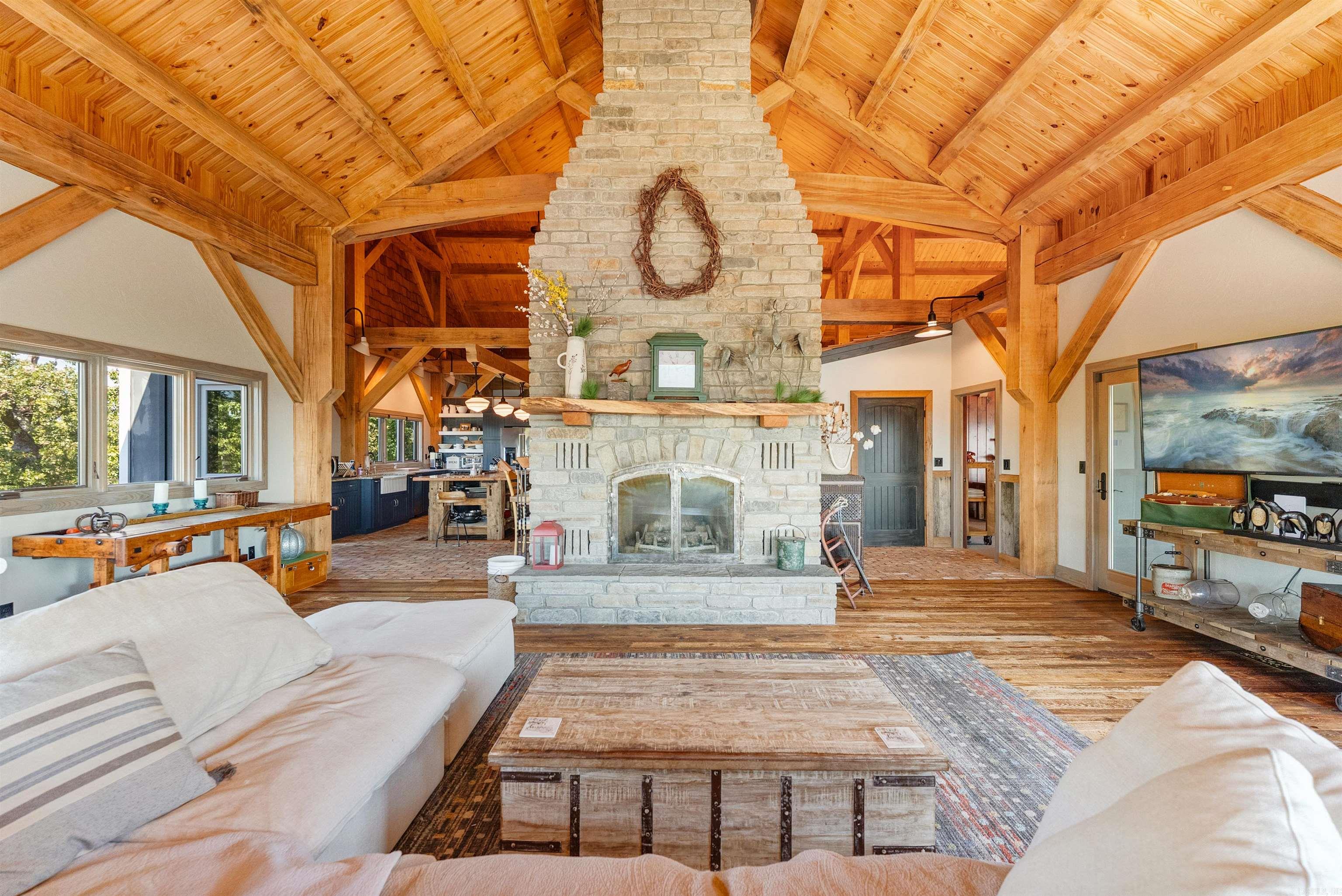 1499 Ollie Mountain Lane Flippin, AR 72634