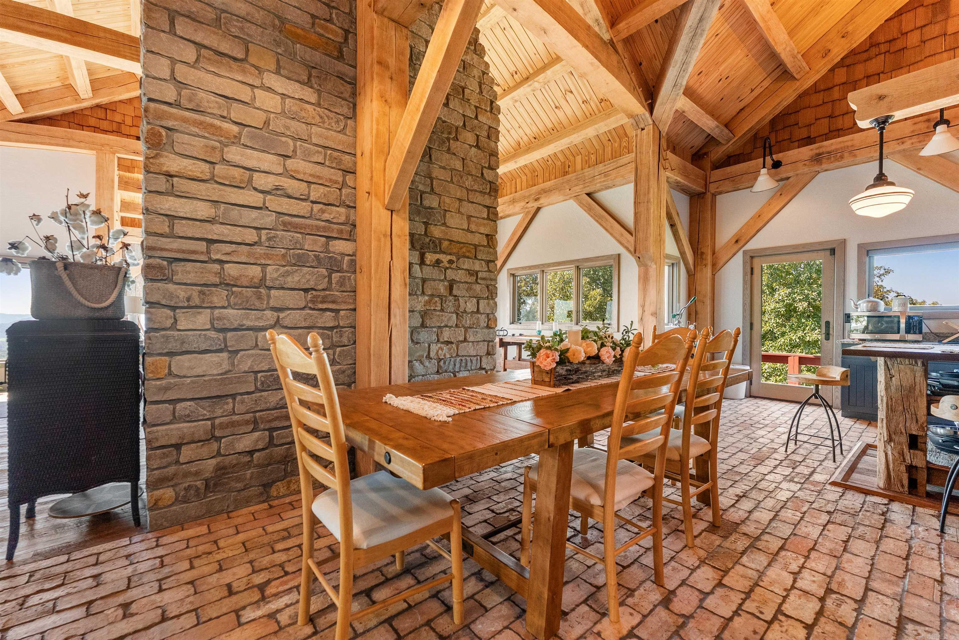 1499 Ollie Mountain Lane Flippin, AR 72634