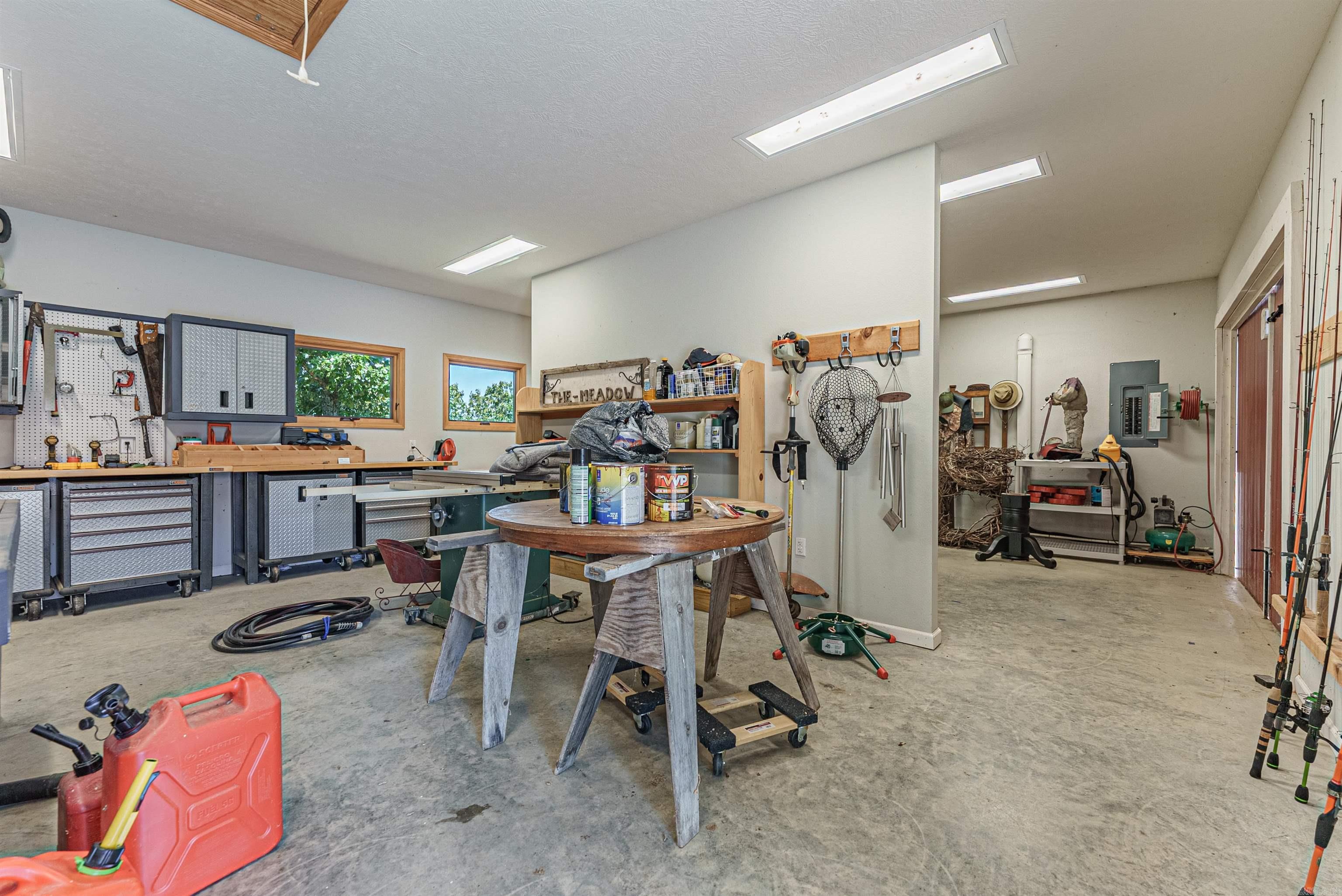 1499 Ollie Mountain Lane Flippin, AR 72634