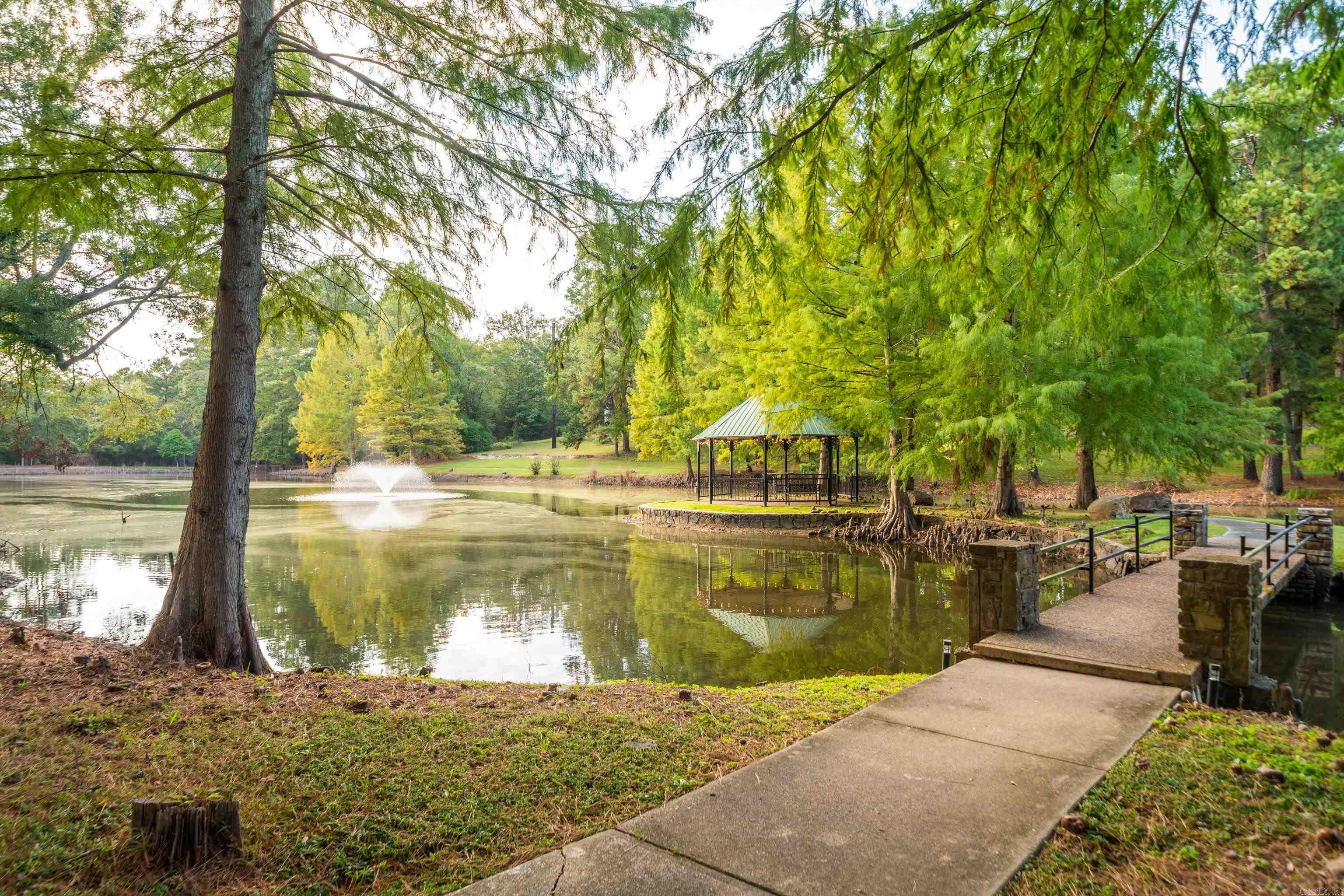 312 Lotus Loop Hot Springs, AR 71901