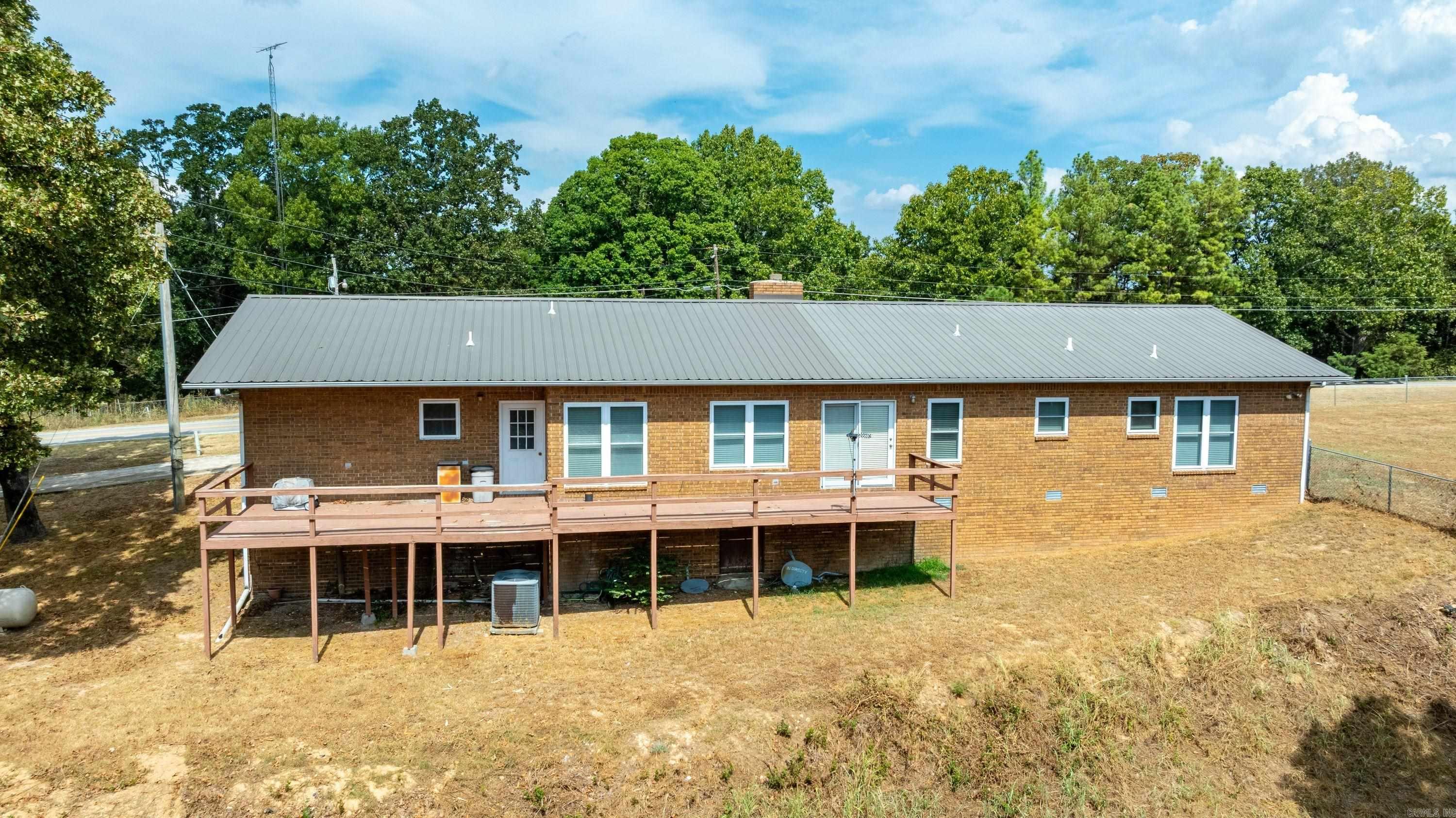 511 AR HWY 115  Cave City, AR
