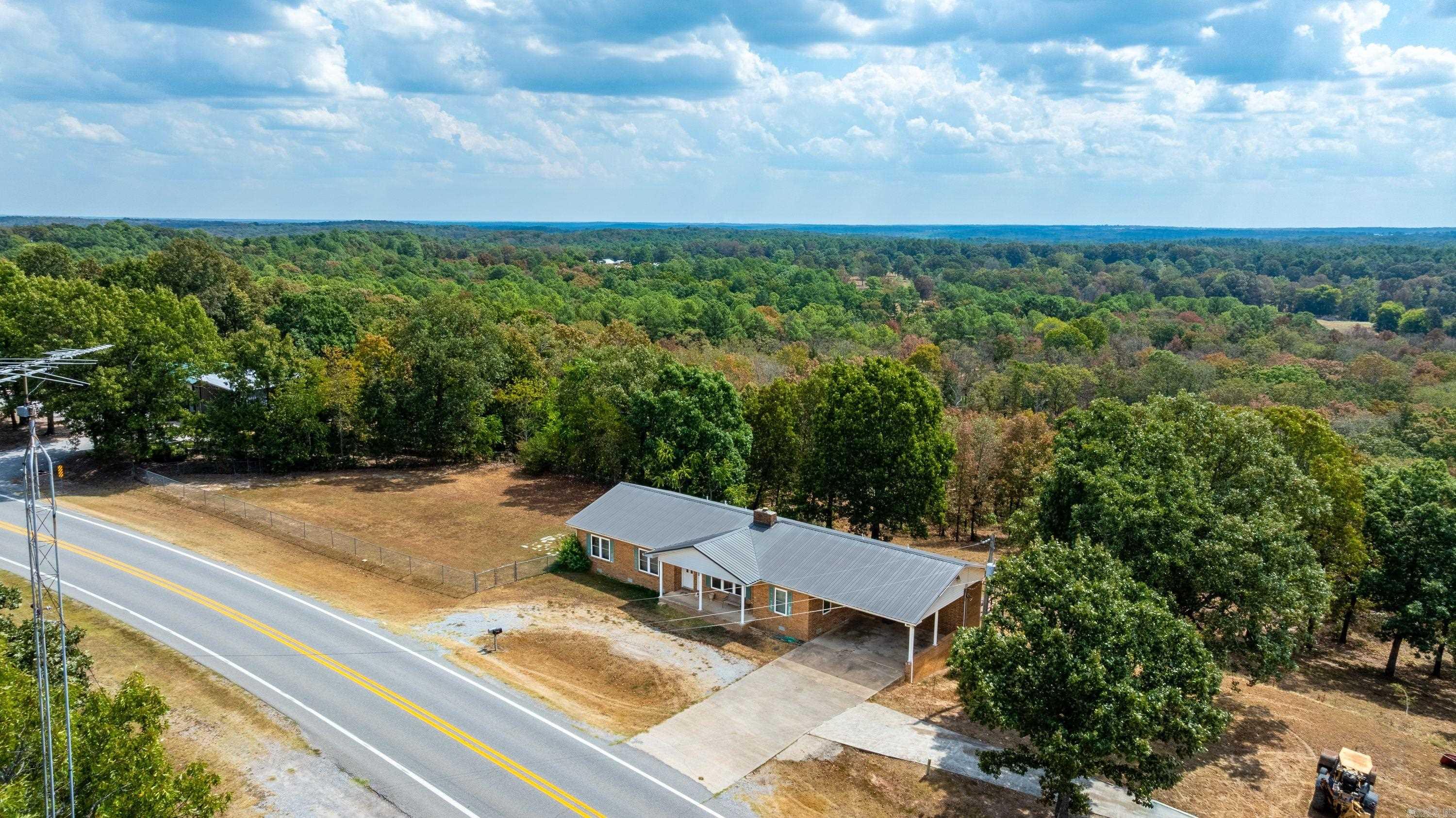 511 AR HWY 115  Cave City, AR