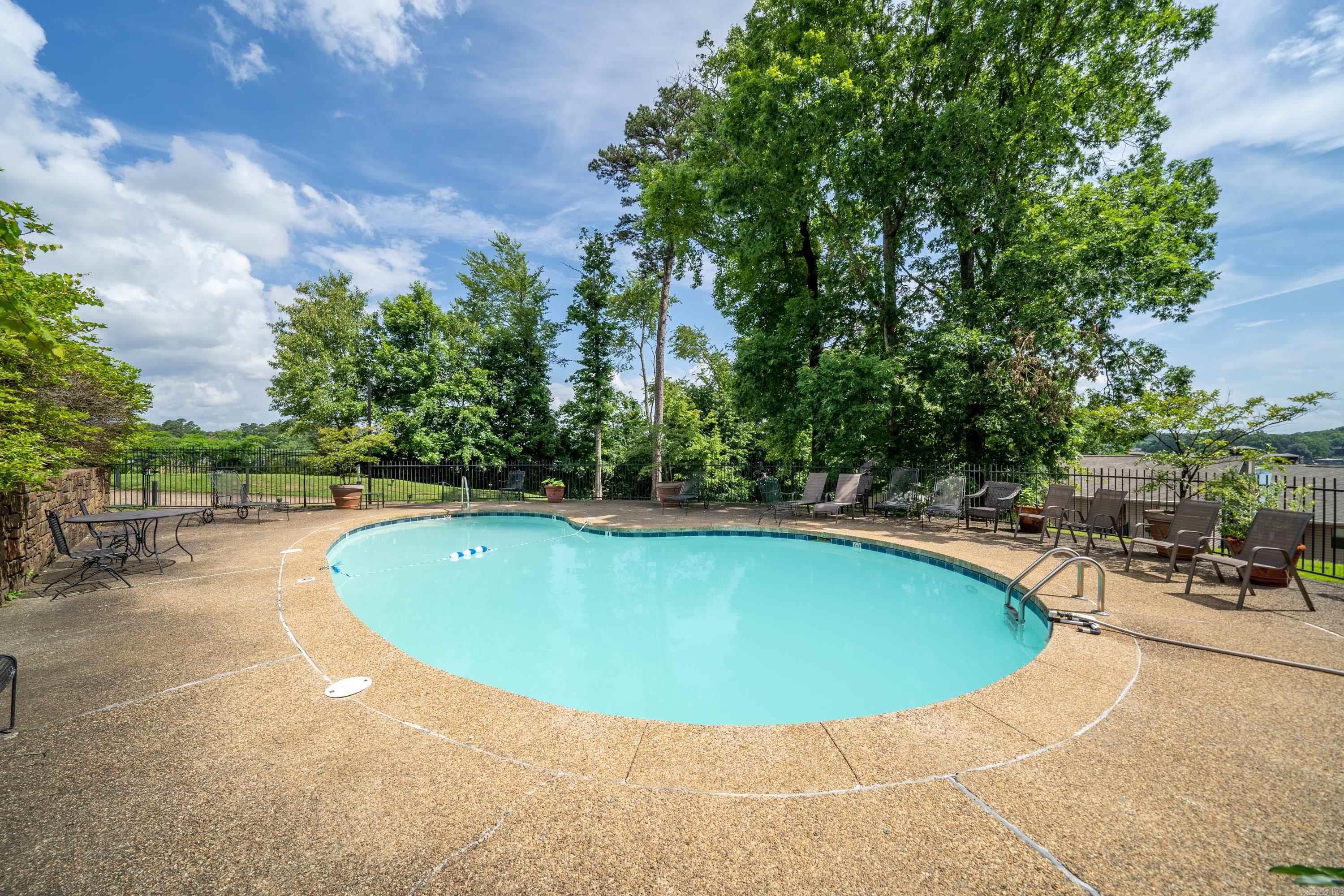 1319 Airport  Hot Springs, AR