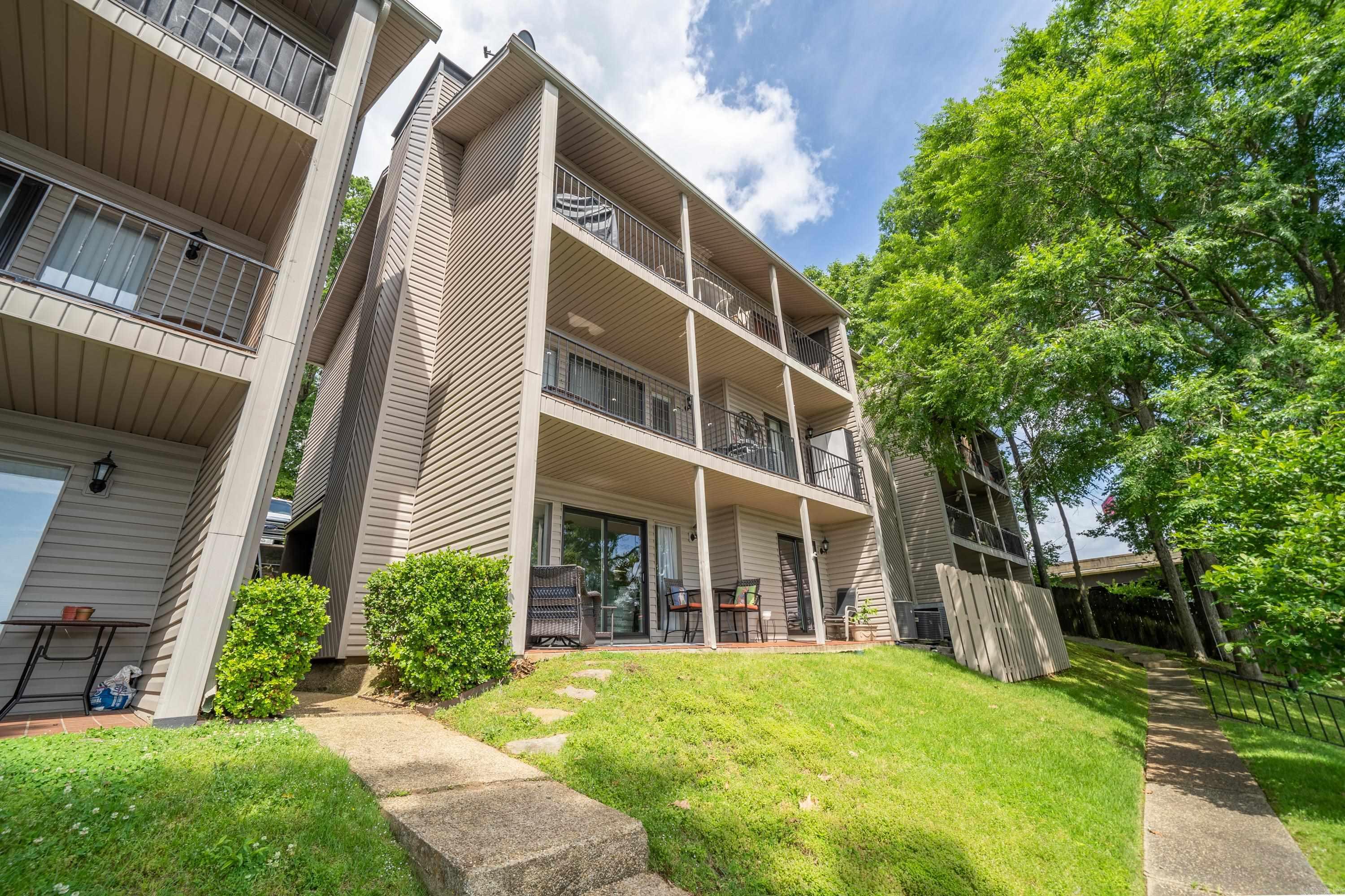 1319 Airport  Hot Springs, AR
