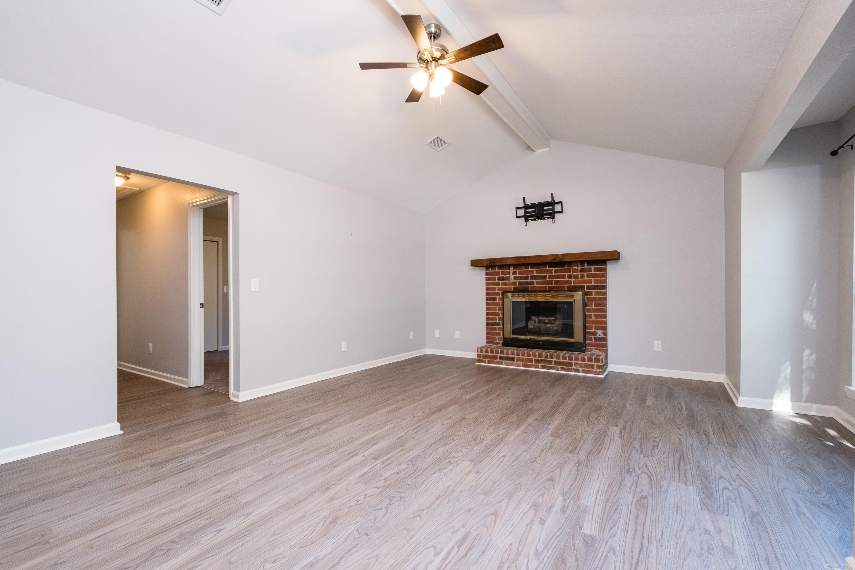 5 Smoking Oaks  Maumelle, AR