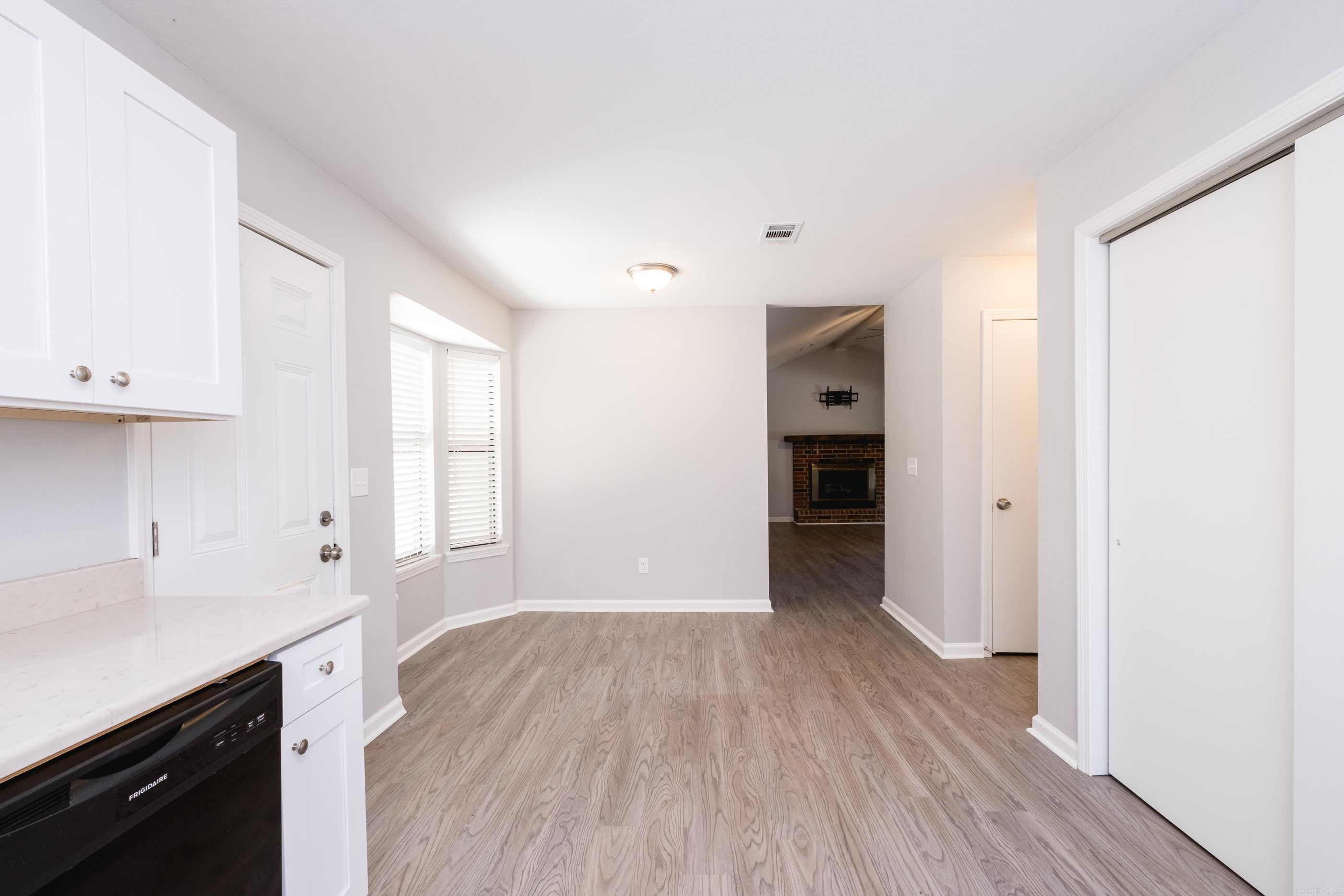 5 Smoking Oaks  Maumelle, AR