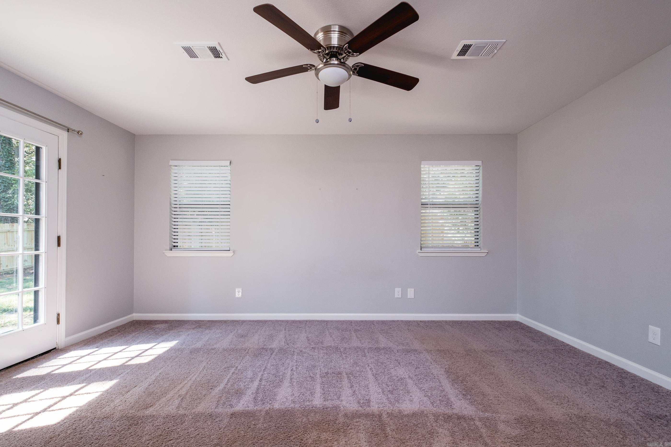 5 Smoking Oaks  Maumelle, AR