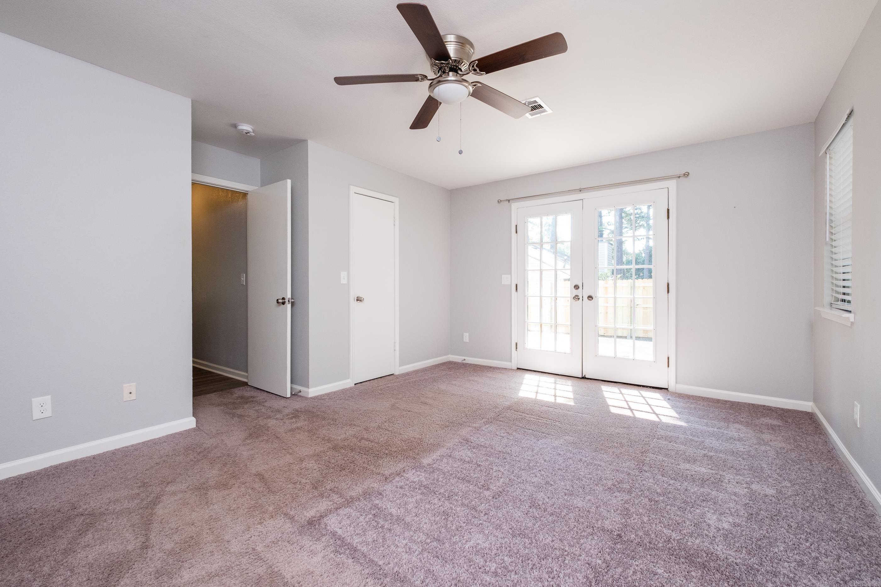 5 Smoking Oaks  Maumelle, AR